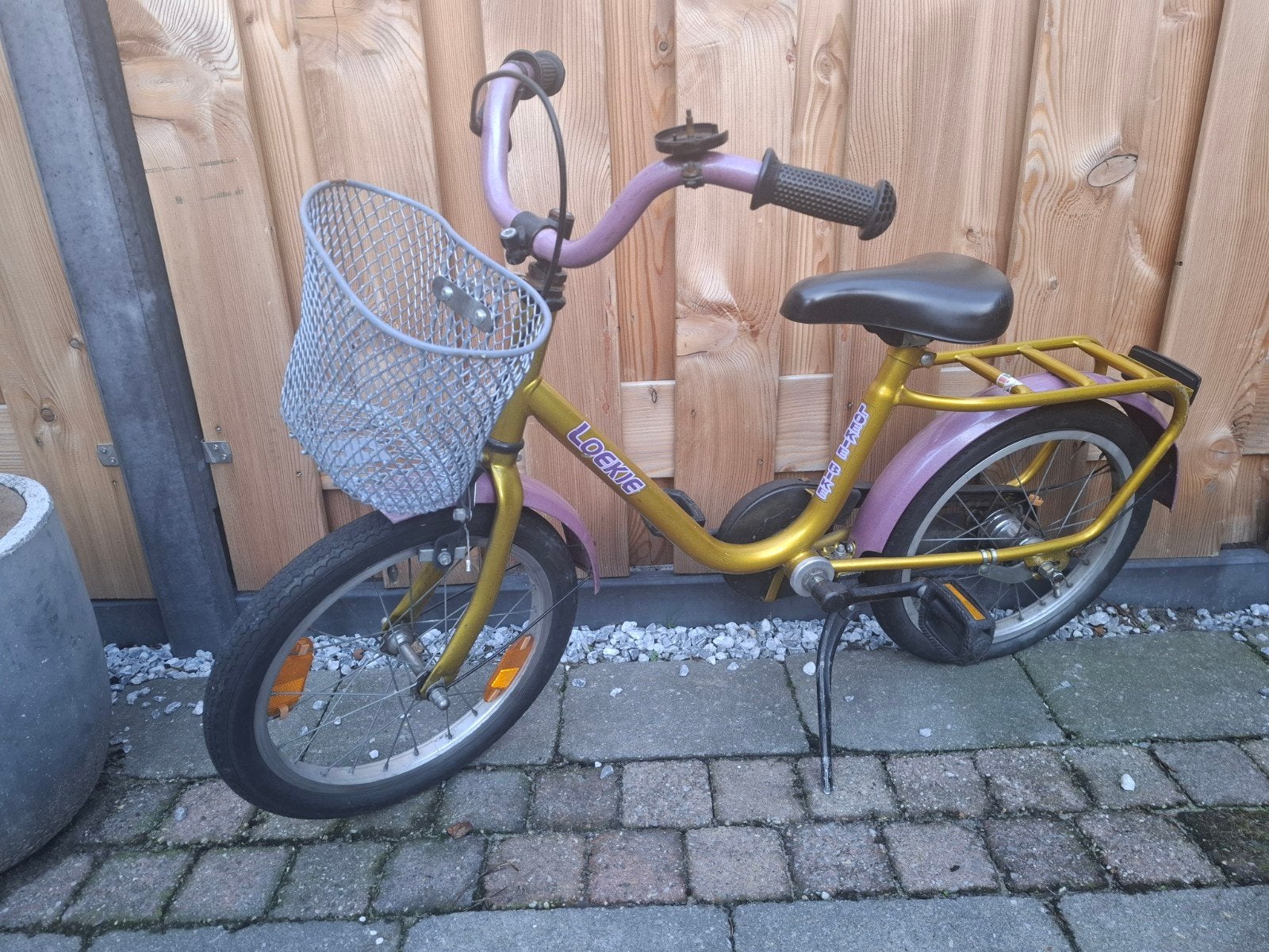 Loeki 14 inch kinderfiets met terugtraprem