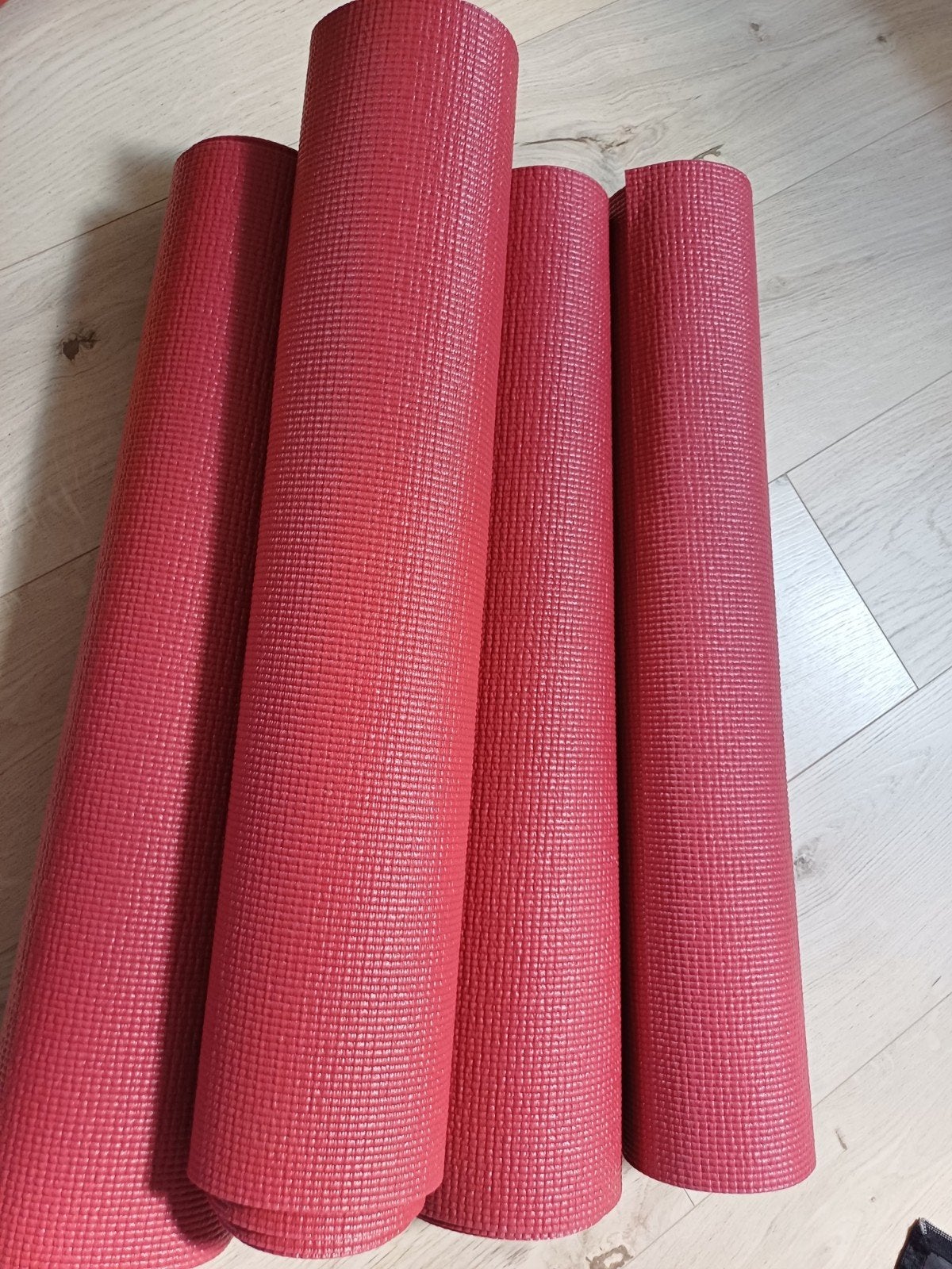 4 stevige yogamatten, nauwelijks gebruikt, Ophalen, Zo goed als nieuw, Yogamat