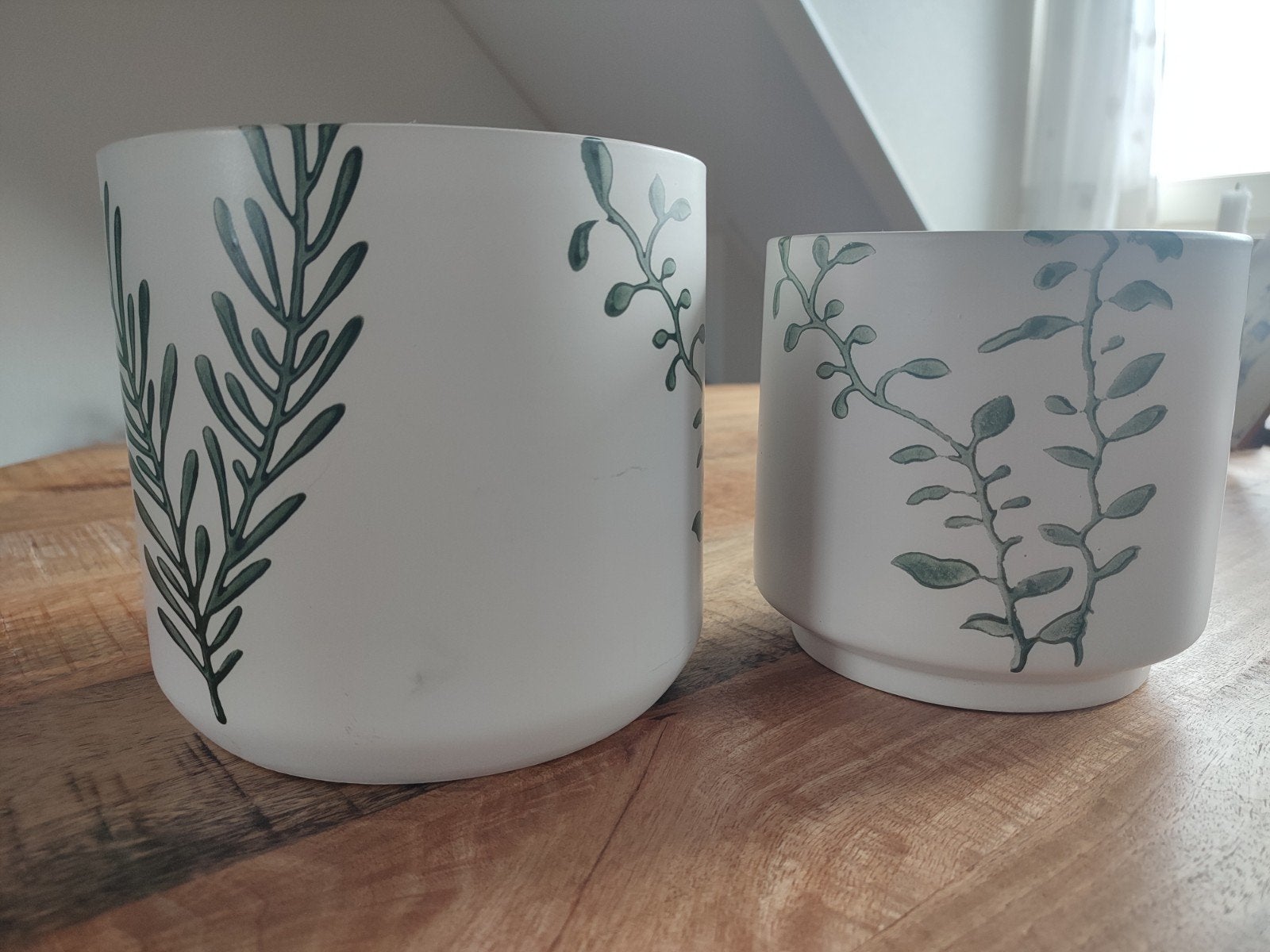 Set van twee bloempotten met bladprint, Tuin en Terras, Bloempotten, Ophalen, Gebruikt, Rond, Binnen