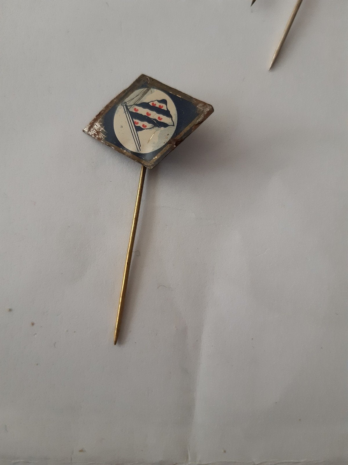 Speldje Friese vlag, Ophalen of Verzenden, Zo goed als nieuw, Merk, Speldje of Pin