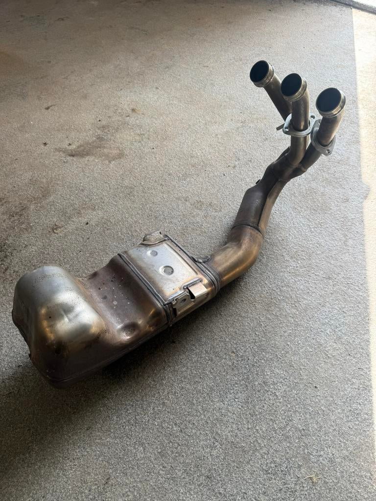 Originele uitlaat demper Yamaha MT-09 ( mt09, Ophalen of Verzenden, Gebruikt