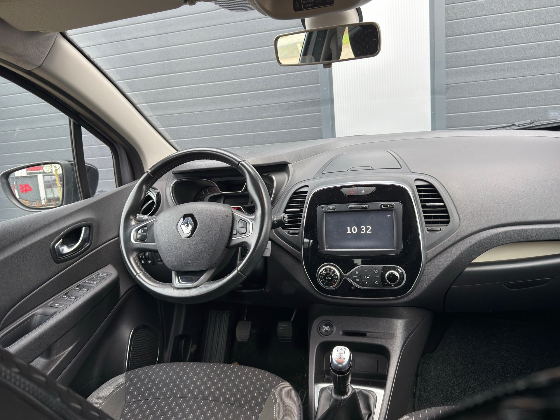Renault Captur 0.9 TCe Intens / NAP Lage KM / LED / APK, Voorwielaandrijving, 898 cc, Gebruikt, Euro 6
