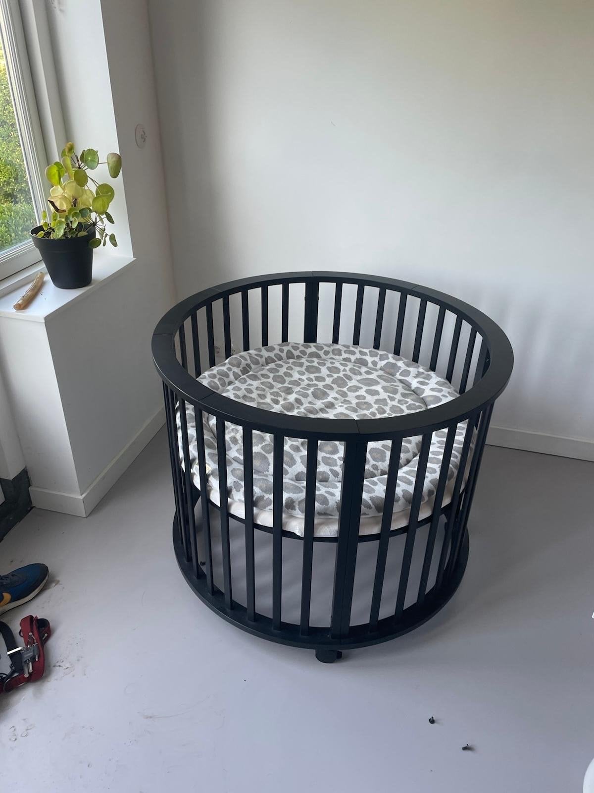 Europe baby ronde box met matras en Meyco boxkleed, Ophalen, Zo goed als nieuw, Rond, Boxkleed