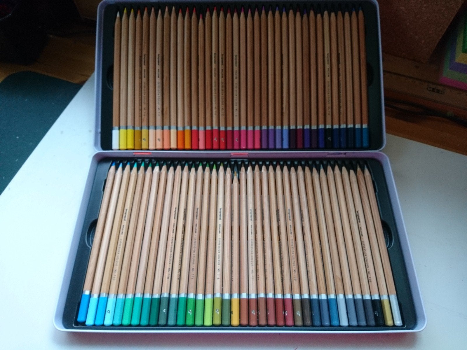 Bruynzeel Expression kleurpotloden 72, Hobby en Vrije tijd, Ophalen of Verzenden, Zo goed als nieuw, Potlood of Stift