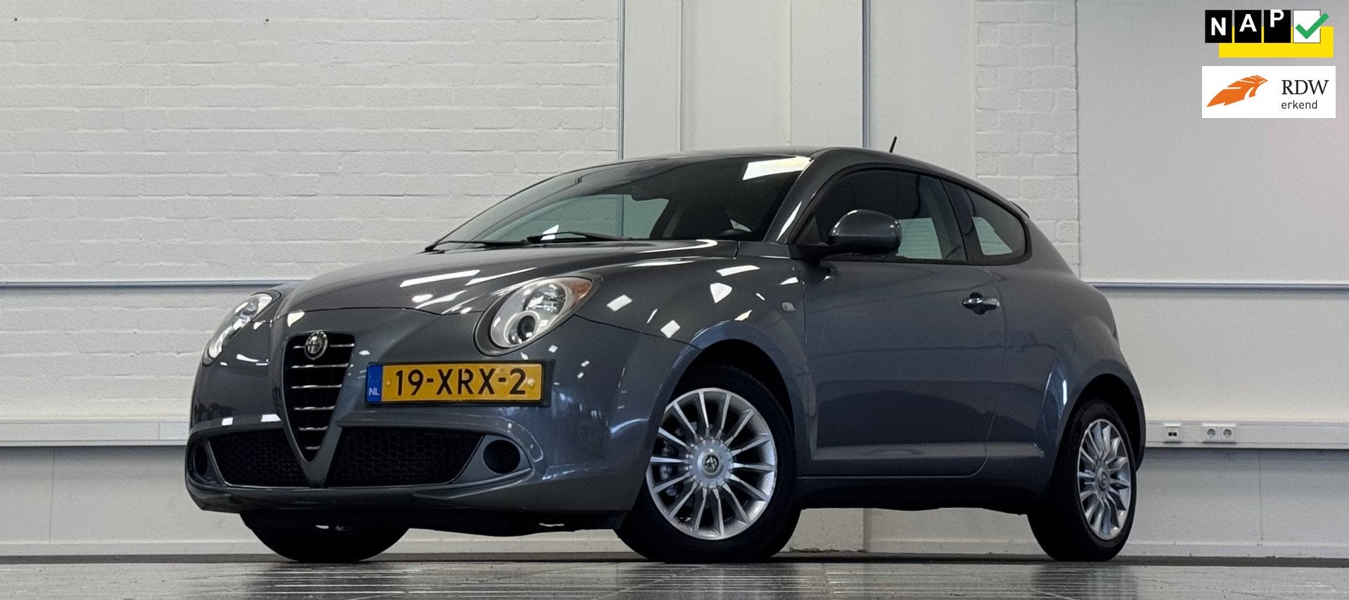 Alfa Romeo MiTo 0.9 TwinAir Progression Airco Nieuwe APK Gar, Auto's, Voorwielaandrijving, Euro 5, Gebruikt, Zwart
