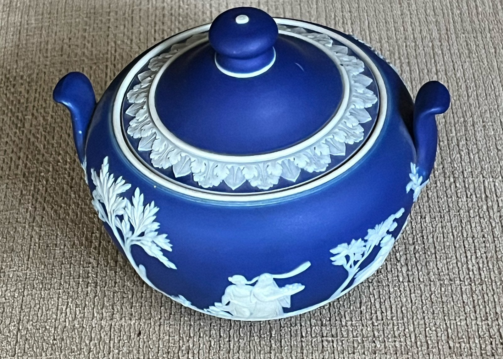 Antieke Wedgwood Jasperware (navy blue) suikerpot - ca 1885., Verzenden