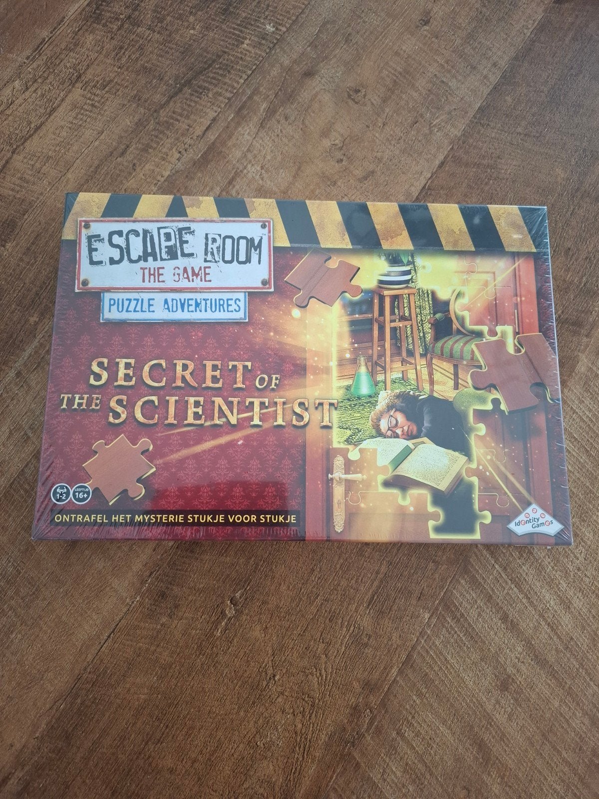 Escape Room The Game: Secret of the Scientist (Nieuw), Hobby en Vrije tijd, Gezelschapsspellen | Bordspellen, Een of twee spelers