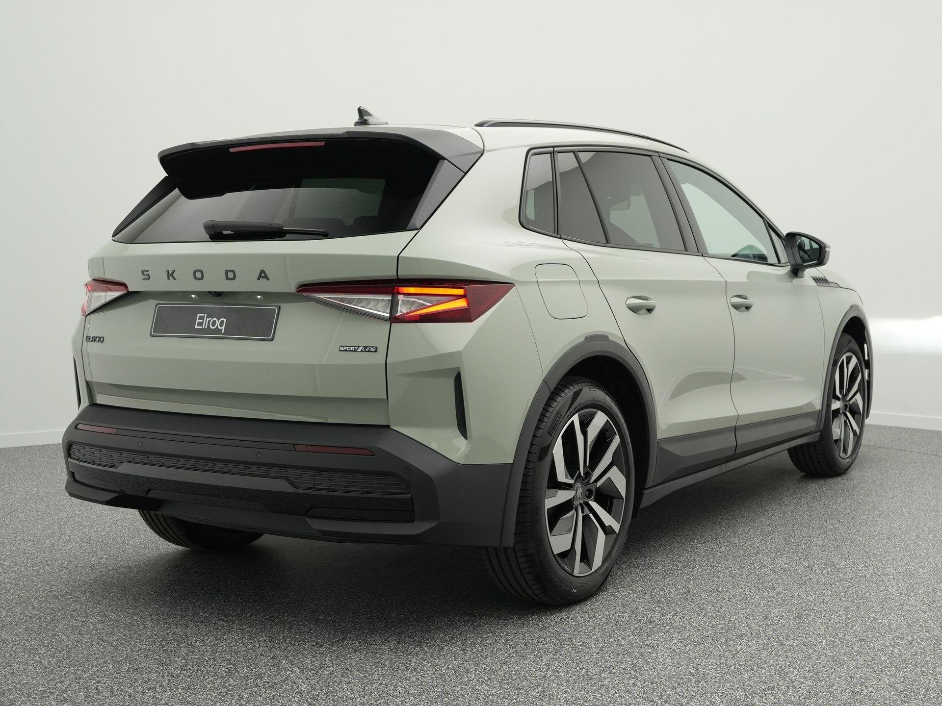 Skoda Elroq 85 Sportline | Trekhaak | Stoel -& stuurverwarmi, Automaat, Achterwielaandrijving, 1878 kg, 286 pk