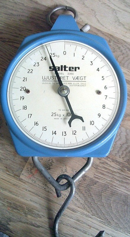 SALTER vintage blauwe hangweegschaal tot 25 kg, Antiek en Kunst, Ophalen of Verzenden