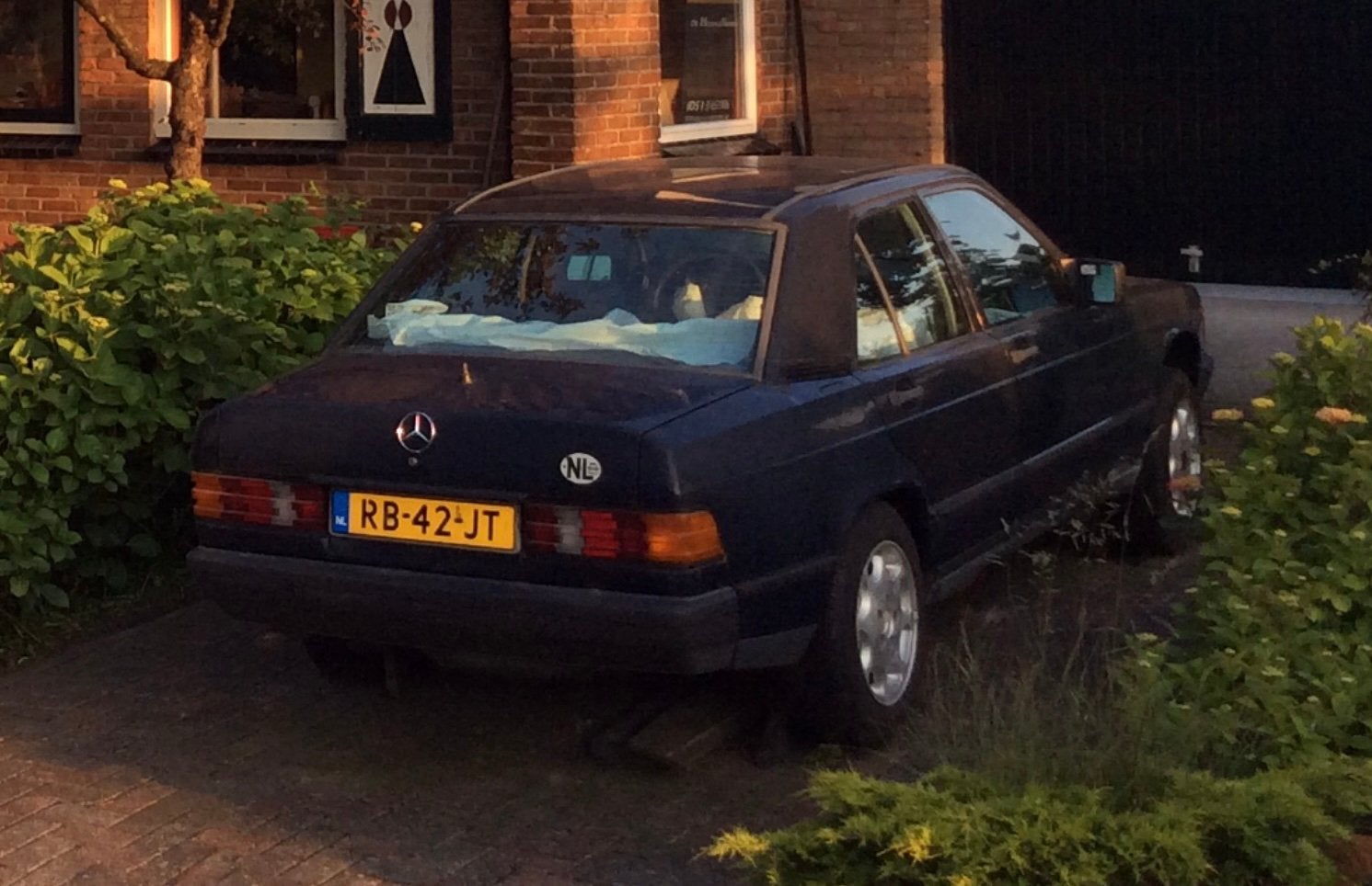 Mercedes 190  belastingvrij, Zwart, Leder en Stof, Zwart, Origineel Nederlands