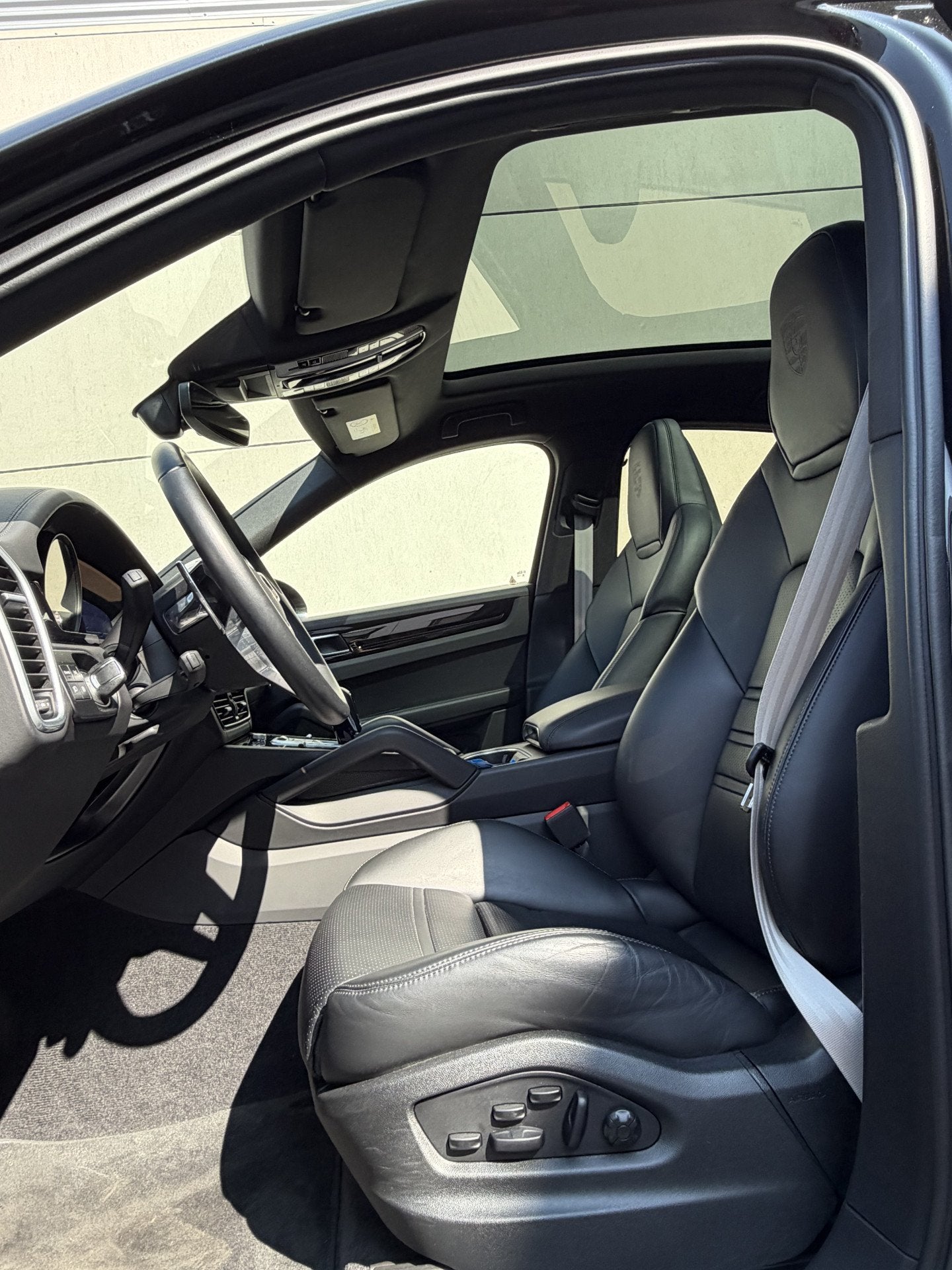 Porsche Cayenne Coupé 3.0 E-Hybrid Platinum Edition Pano-AC, Auto's, Automaat, Cayenne, 14 kWh, Gebruikt