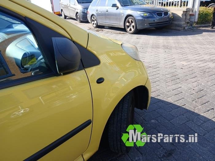 Scherm rechts-voor van een Peugeot 107, Gebruikt, -, -, Ophalen of Verzenden