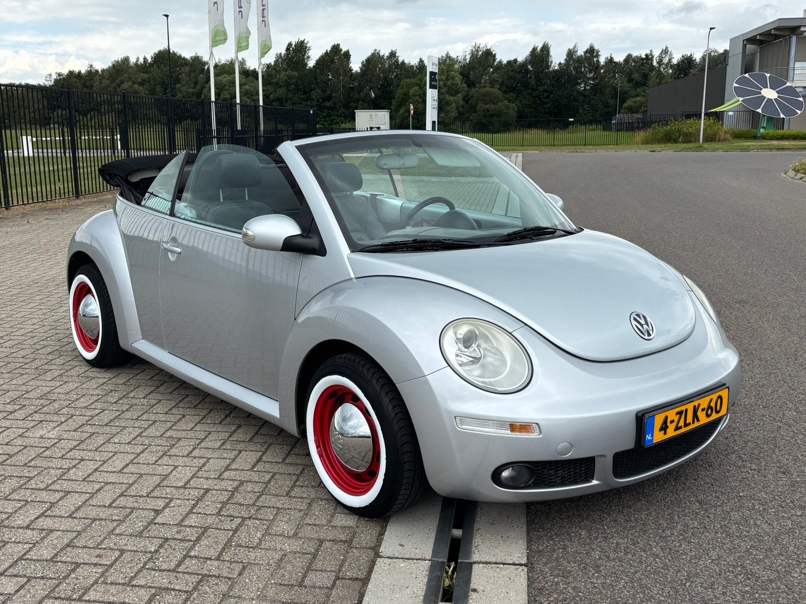Volkswagen Beetle 2.0 CABRIO AIRCO AUTOMAAT 2006, Auto's, Volkswagen, Particulier, Beetle (Kever), ABS, Airbags, Airconditioning