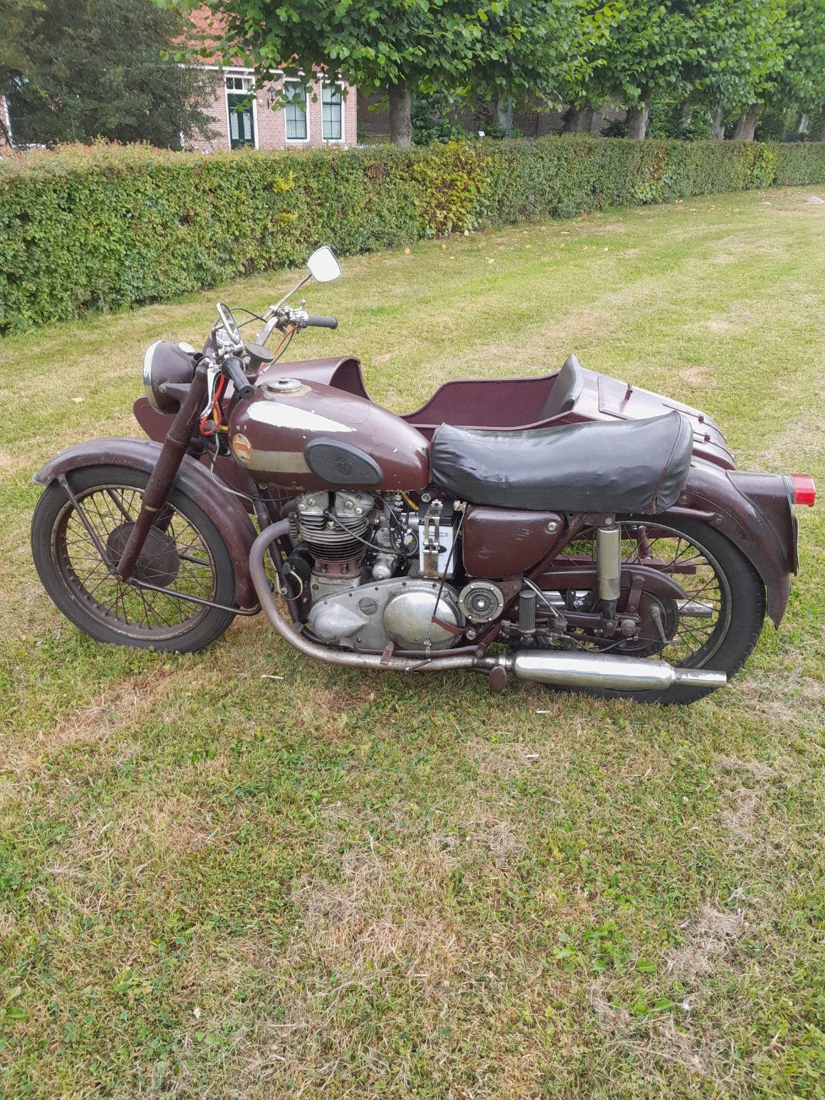 ariel  twin 1955 met zijspan