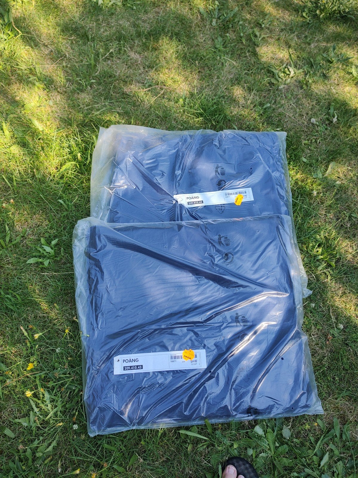 Nieuwe IKEA POÄNG Kussens voetenbank- Donkerblauw, Ophalen, Twee, Modern, Scandinavisch, Blauw