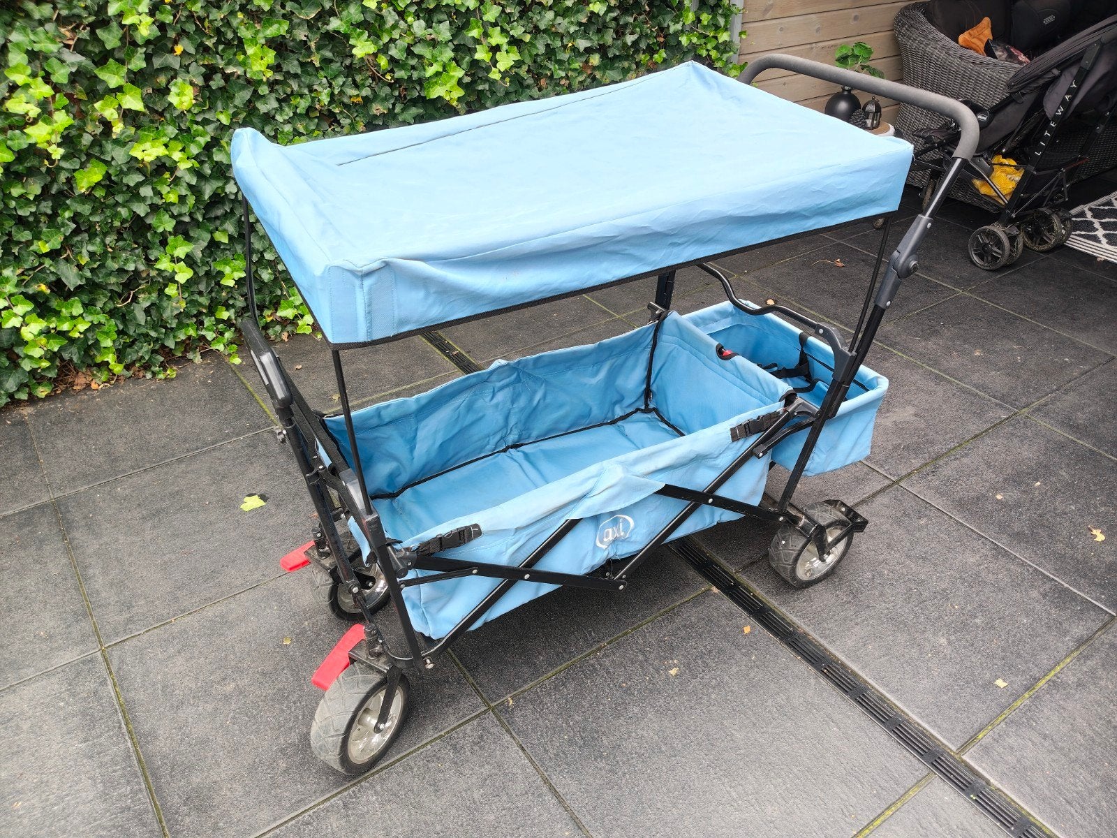 tweepersoons bolderkar met zonnedakje en duw-/trekstand, Ophalen, Opvouwbaar, Gebruikt