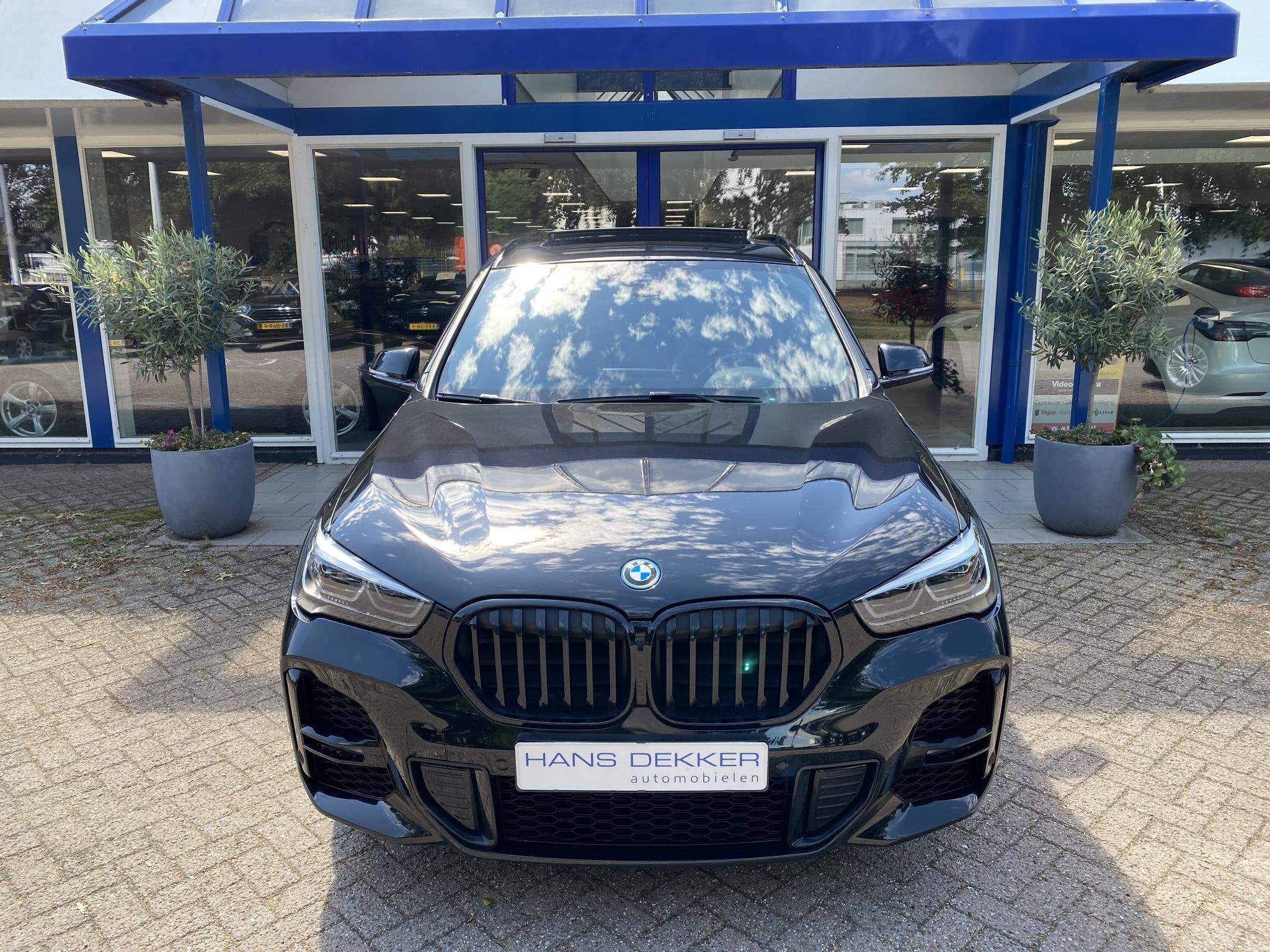 BMW X1 xDrive25e eDrive Edition Pano / M-Pakket / Camera / L, Auto's, BMW, Automatische klimaatregeling, Gebruikt, Zwart, Bedrijf