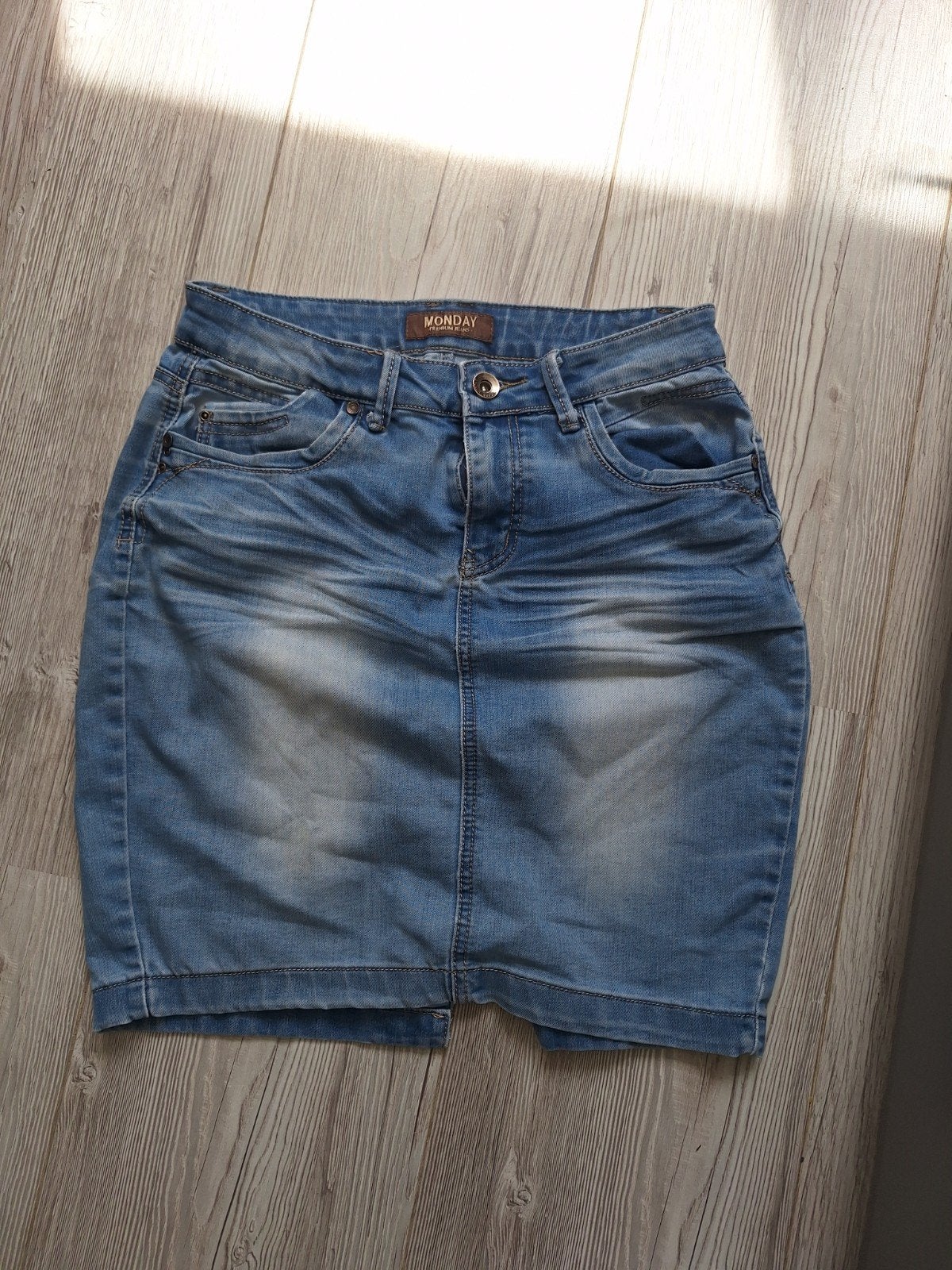 Hele mooie spijkerrok maat 40, Maat 38/40 (M), Monday, Blauw, Ophalen of Verzenden