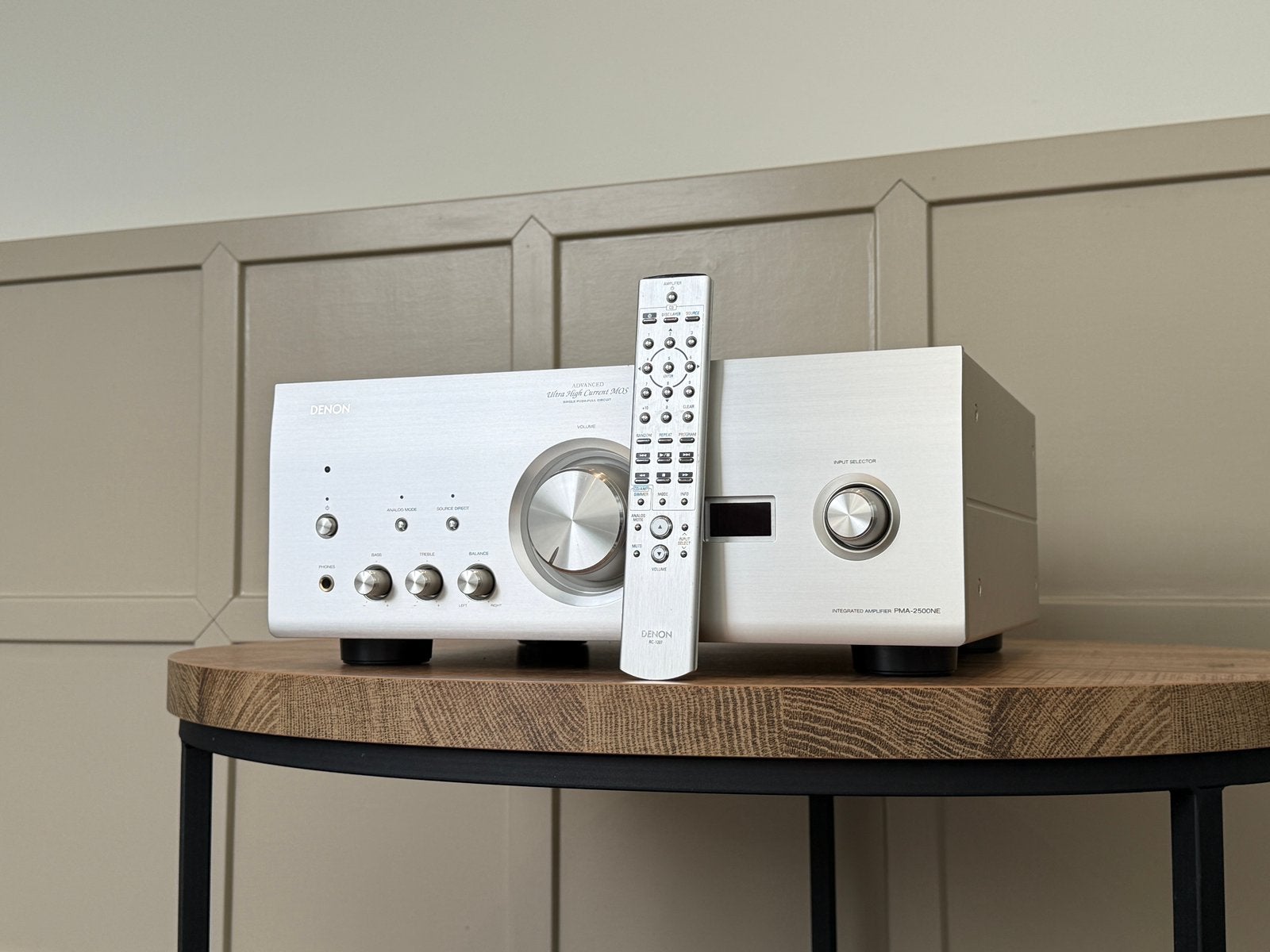 Denon PMA-2500NE, Denon, Ophalen of Verzenden, Zo goed als nieuw, 60 tot 120 watt