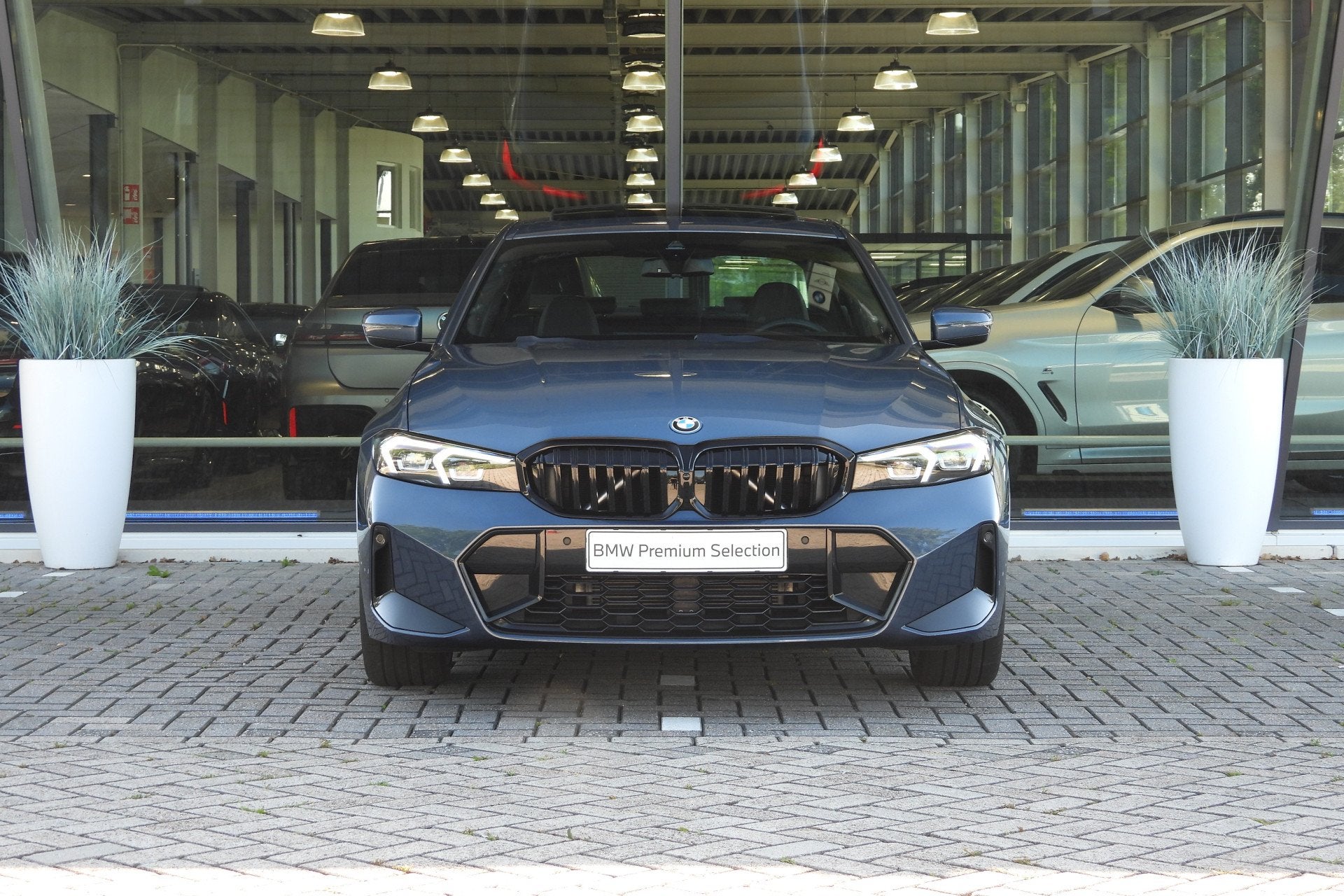 BMW 3 Serie 330e M Sport Automaat / Trekhaak / Sportstoelen, Auto's, Achterwielaandrijving, Gebruikt, 4 cilinders, Met garantie (alle)