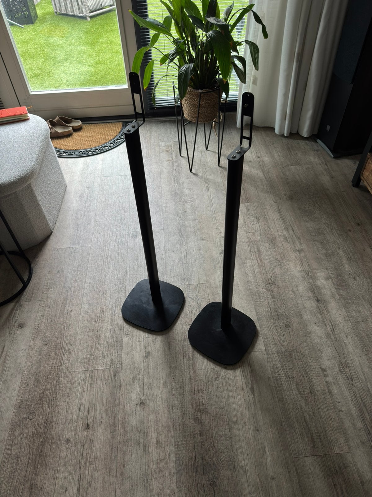2 achterspeaker standaards, Ophalen, Zo goed als nieuw