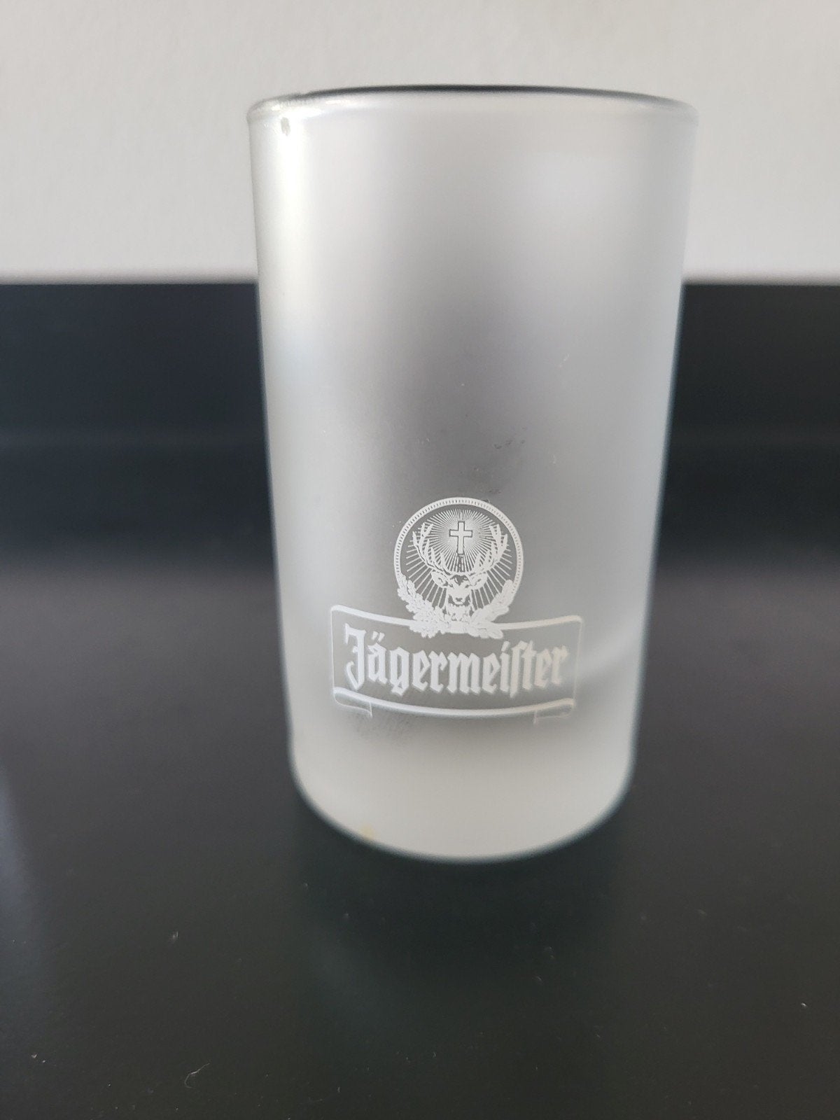 Jagermeister mat glas, Ophalen of Verzenden, Zo goed als nieuw, Borrel- of Shotglas