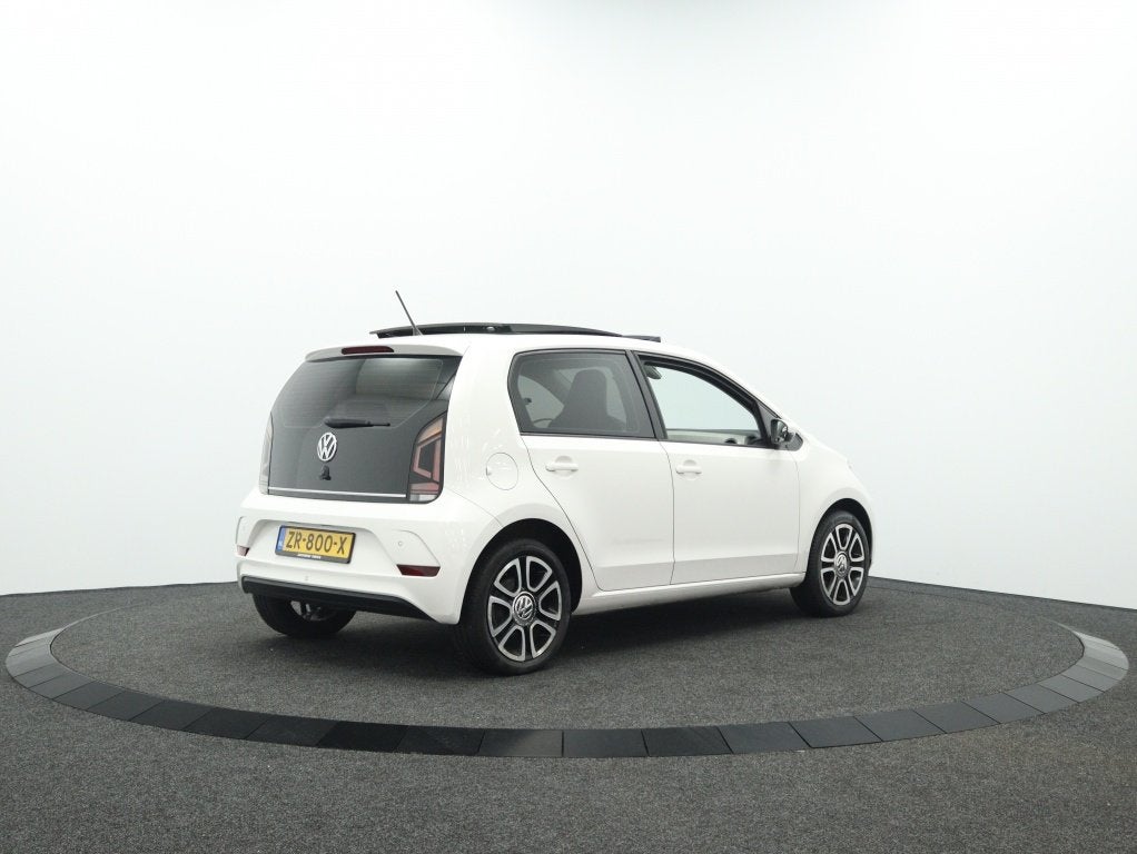 Volkswagen up! 1.0 BMT high-up! | Panoramadak | Stoelverwarm, Auto's, Volkswagen, 12 maanden, Gebruikt, Leder en Stof, Origineel Nederlands