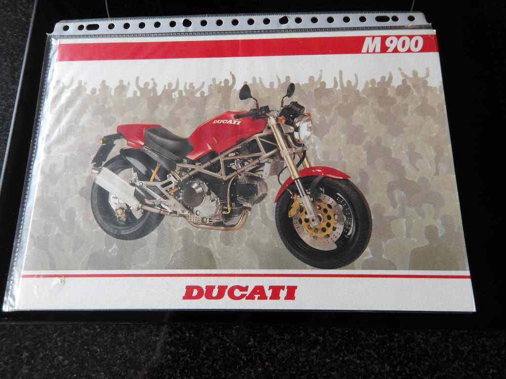 Folder Ducati M900, Motoren, Ophalen of Verzenden, Ducati