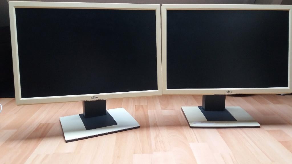 Fujitsu 22 inch B22 W5 ecco monitoren 2 stuks, Ophalen, Gebruikt, Overige resoluties, In hoogte verstelbaar