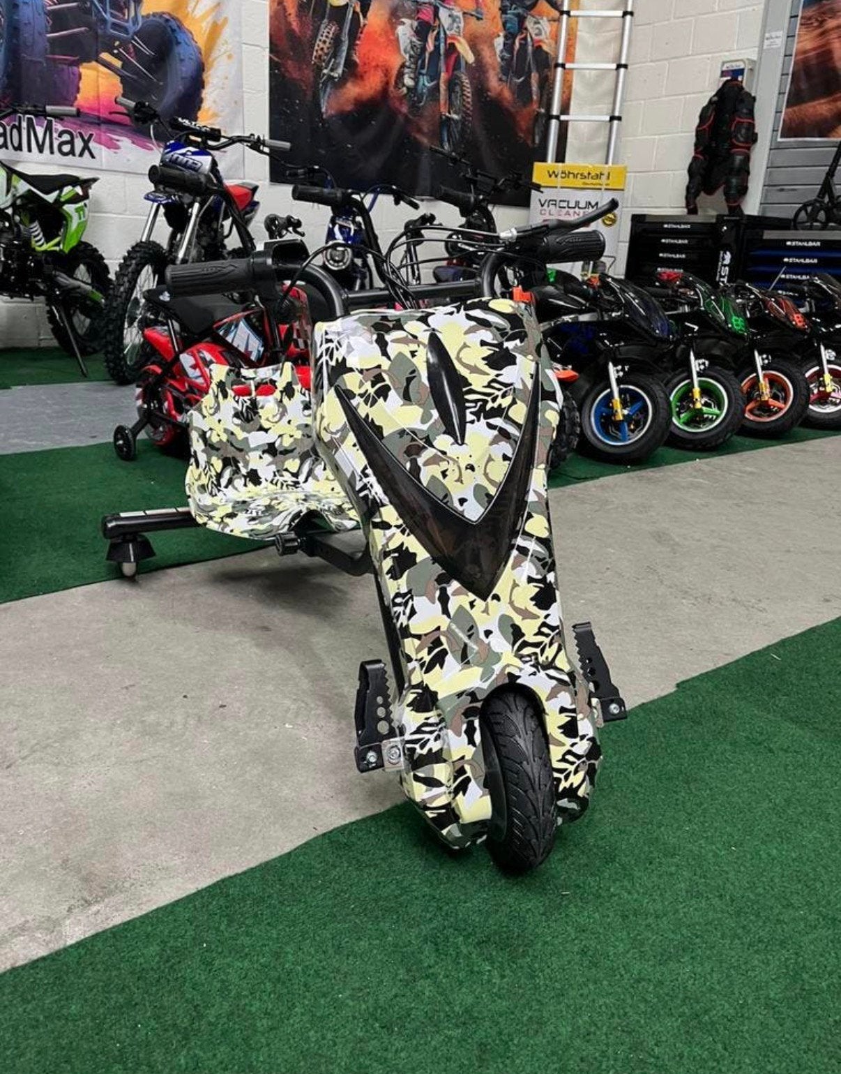 ‼️NIEUW‼️Camouflage Drift Trike 250W Met Bluetooth, Roadmax, Nieuw, Info@roadmax.nl, Dr.Nolenslaan 157E 6136GM Sittard