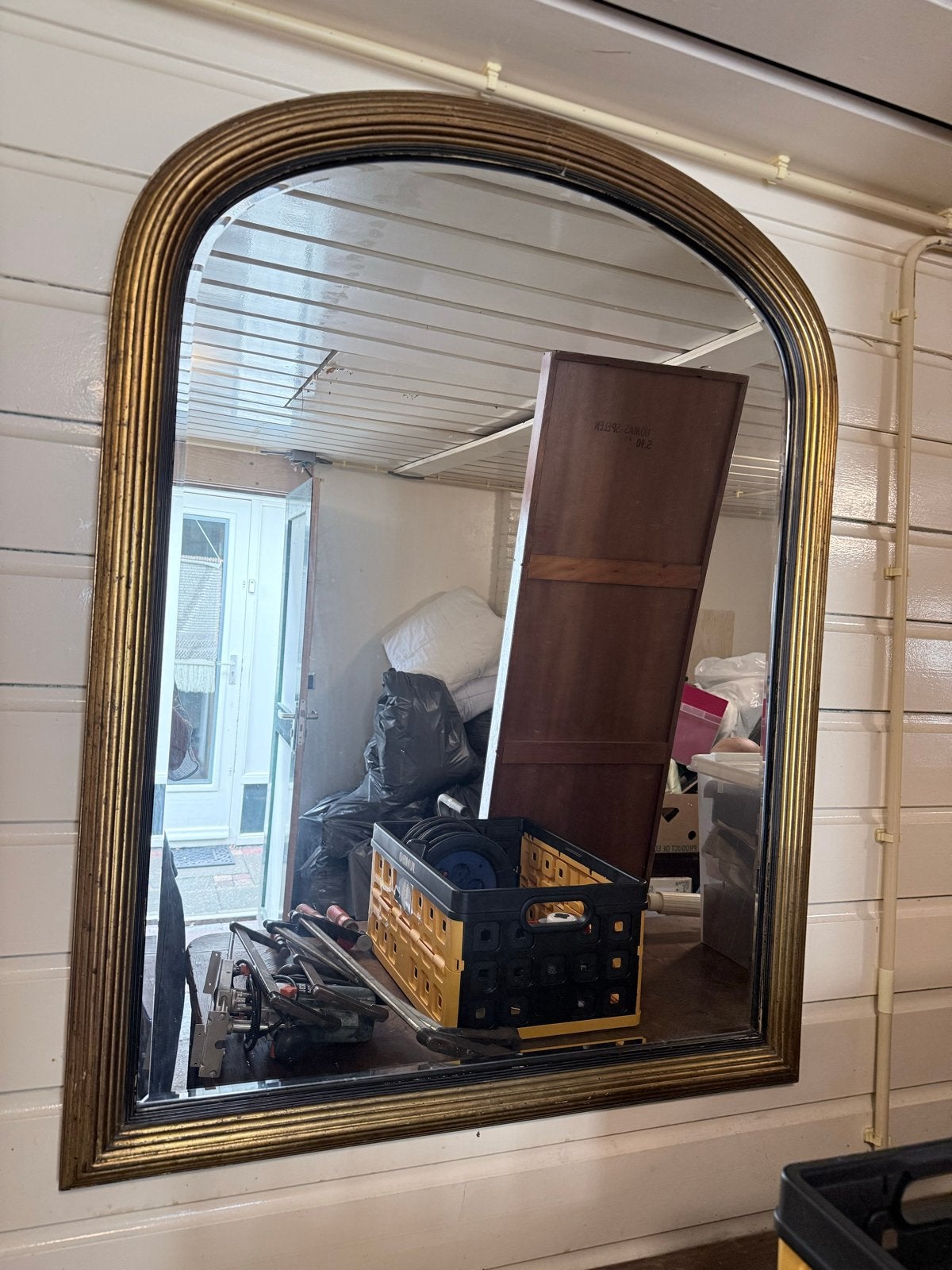 Oude spiegel met gouden lijst - Made in Belgium, Antiek en Kunst, Antiek | Spiegels, Ophalen, Rechthoekig, 50 tot 100 cm, 100 tot 150 cm