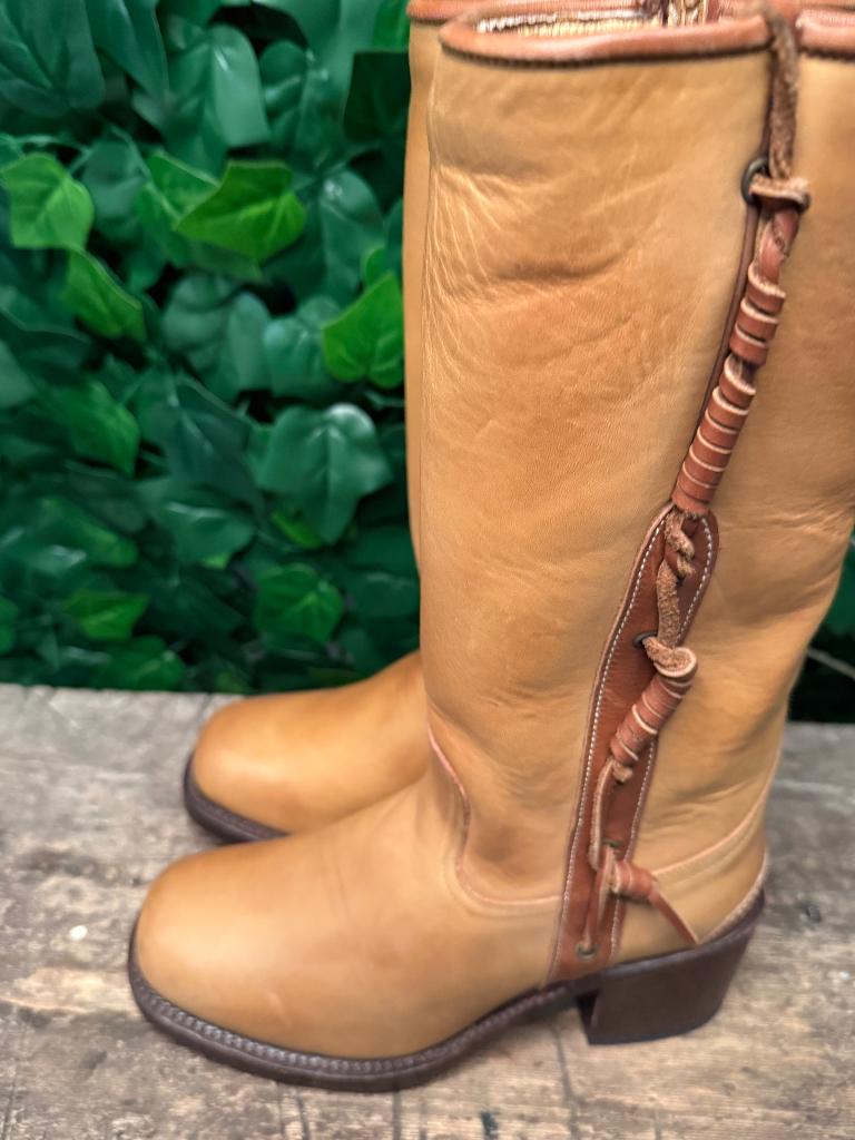 Nieuwe prachtige blokhak laarzen van Sendra maat 37, Bruin, Nieuw, Ophalen of Verzenden, Sendra