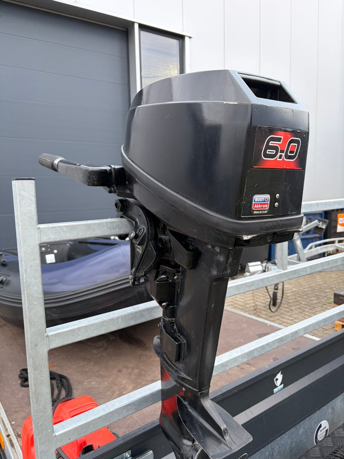 Foto 10 van Unieke vetus rubberboot met 8pk motor