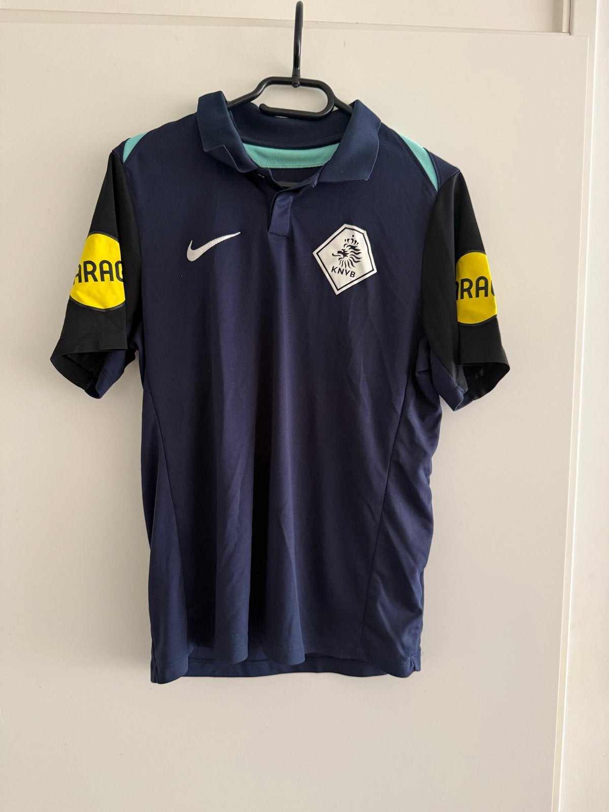 Nike KNVB Arag polo Maat M, Ophalen of Verzenden, Gedragen, Maat 48/50 (M), Blauw