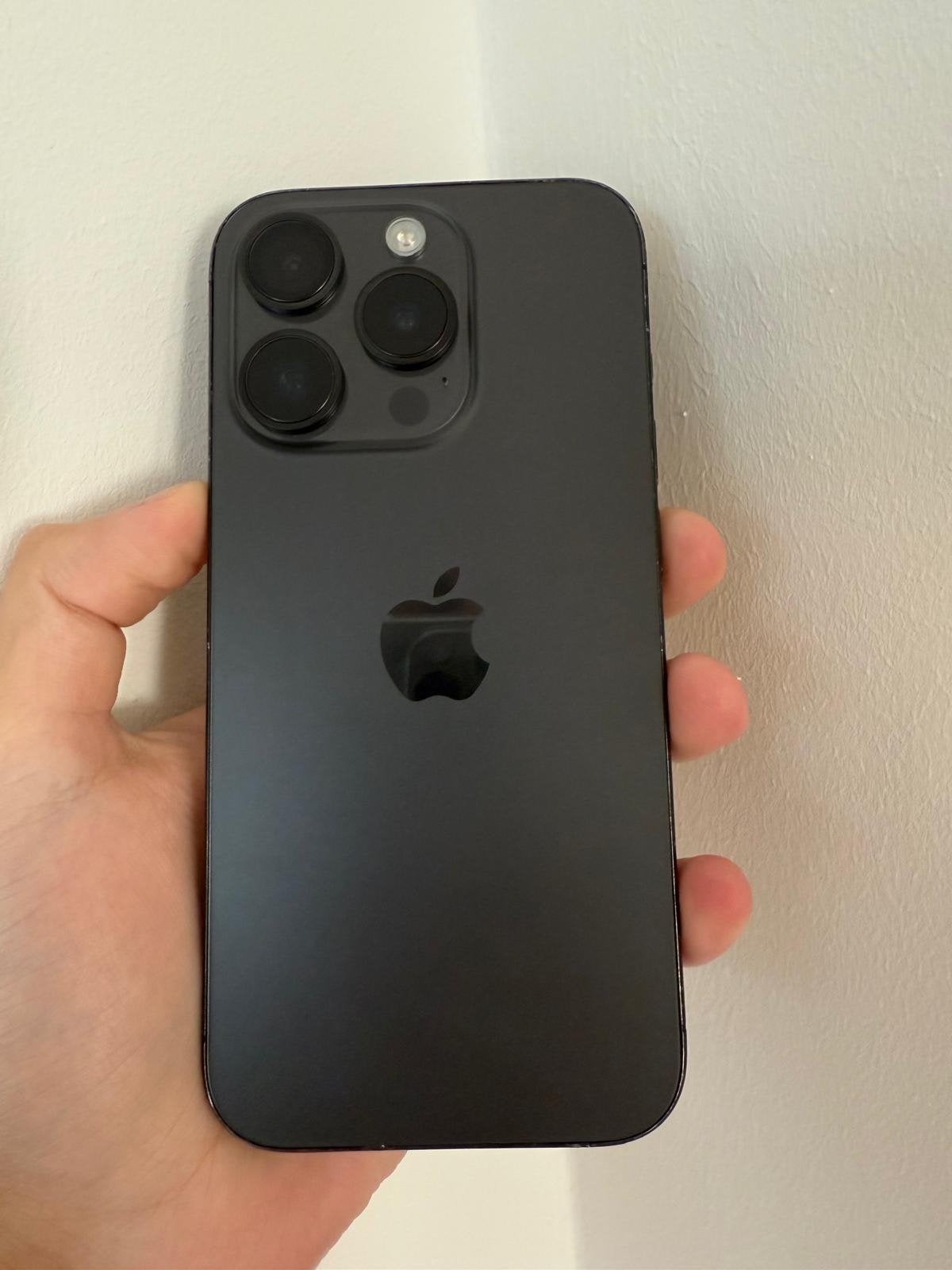 iPhone 15 Pro 512GB eSim (Nieuw scherm, accu & achterkant!), 512 GB, Zwart, Ophalen of Verzenden, Zo goed als nieuw