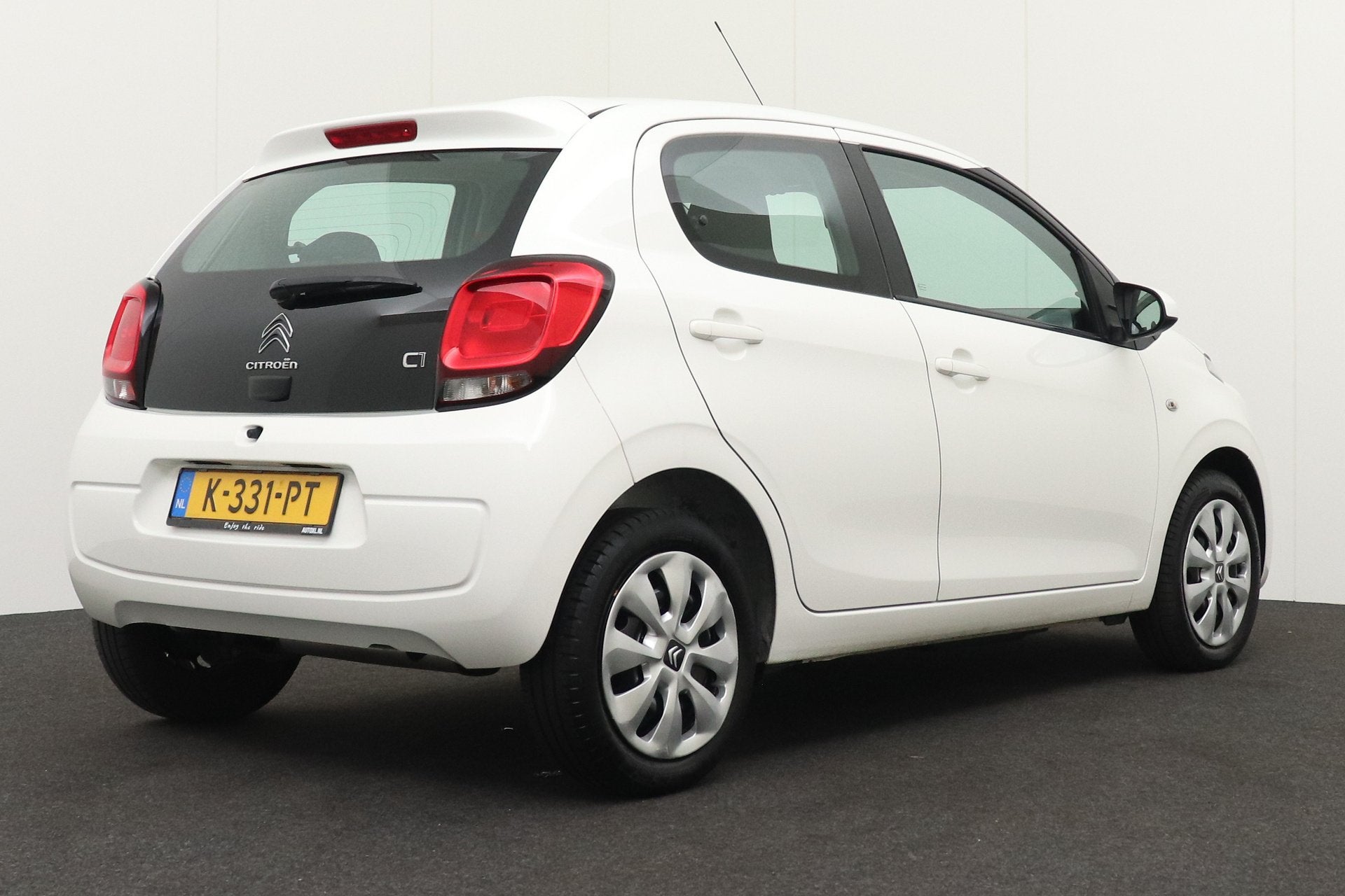 Citroën C1 1.0 73 PK VTi Feel Bluetooth DAB LED Airco Start, Auto's, Voorwielaandrijving, Dealer onderhouden, Gebruikt, 4 stoelen