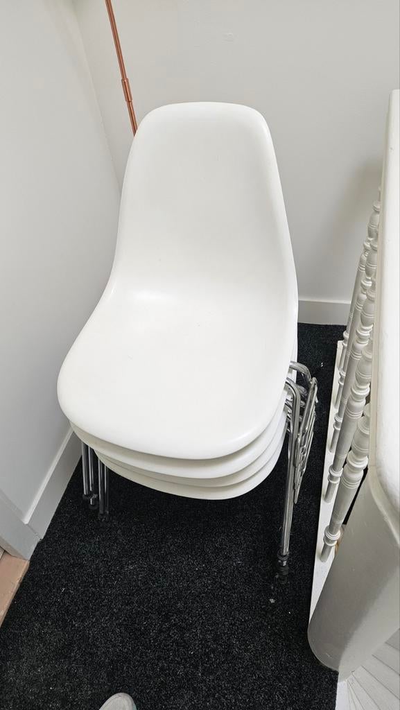 Vitra Eames DSR stoelen - wit - 6 stuks, stapelbaar, Gebruikt, Wit, Modern, Design, Mid-century, Ophalen of Verzenden