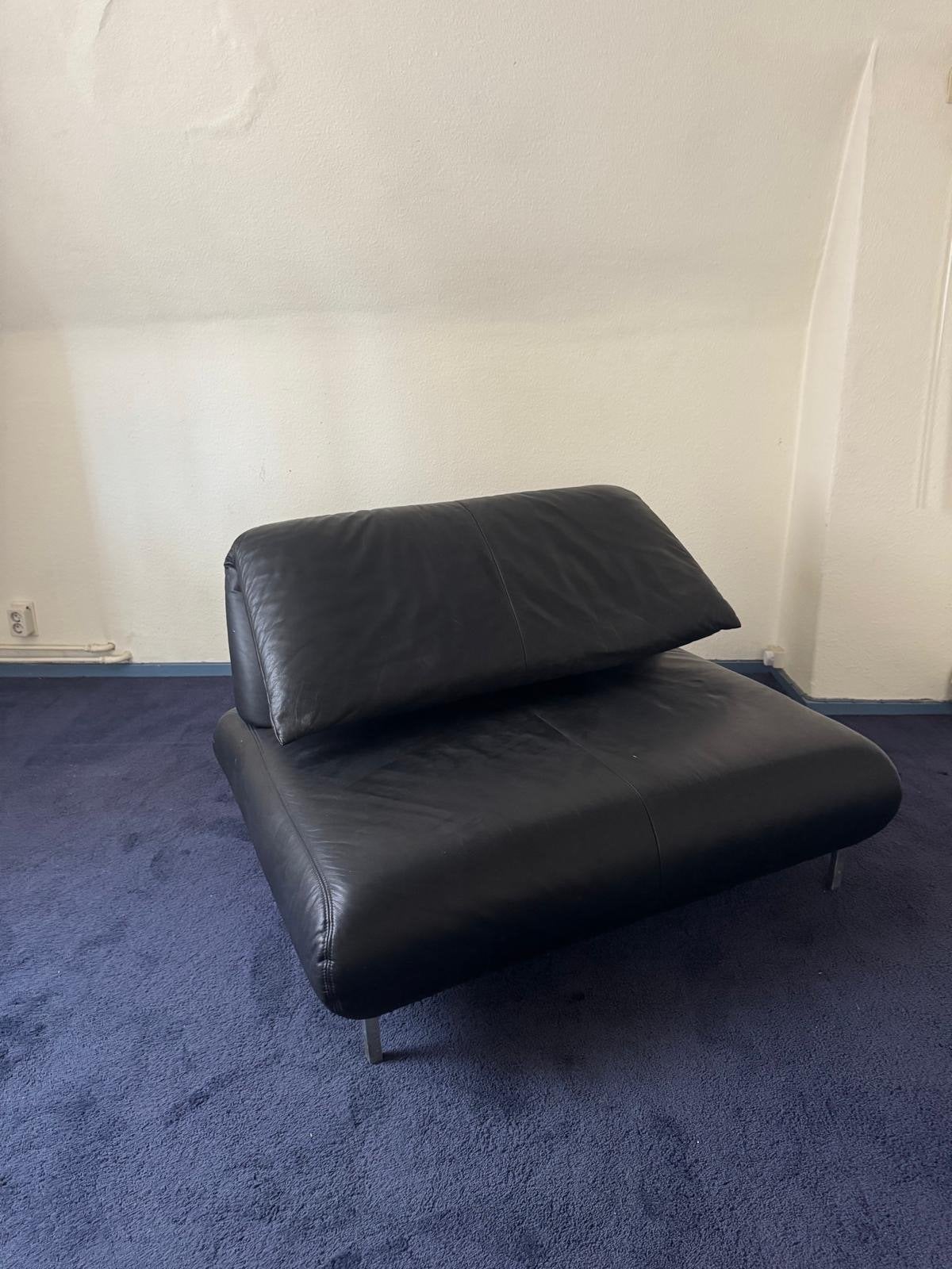 Loveseat van Topform - Zwart leer, Huis en Inrichting, Ophalen, Gebruikt, Tweepersoons, Minder dan 150 cm