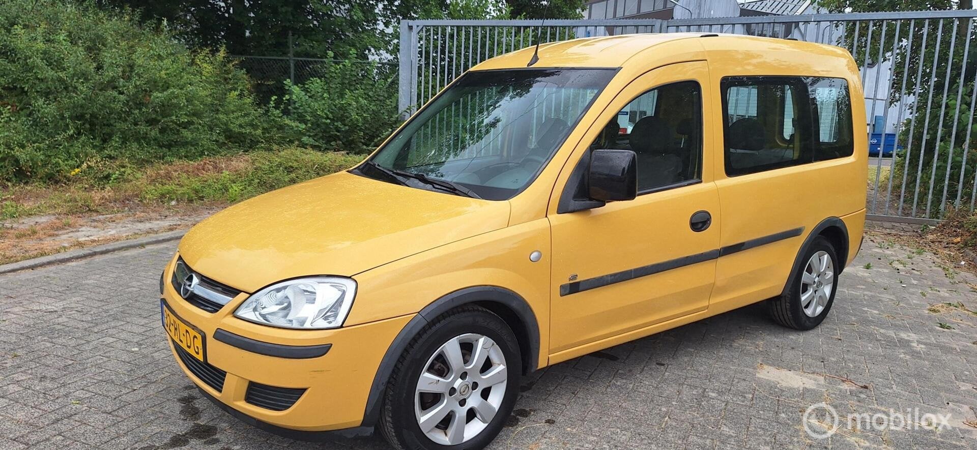 Opel Tour 1.4-16V Njoy, Auto's, Opel, 450 kg, Gebruikt, Overige modellen, 4 cilinders