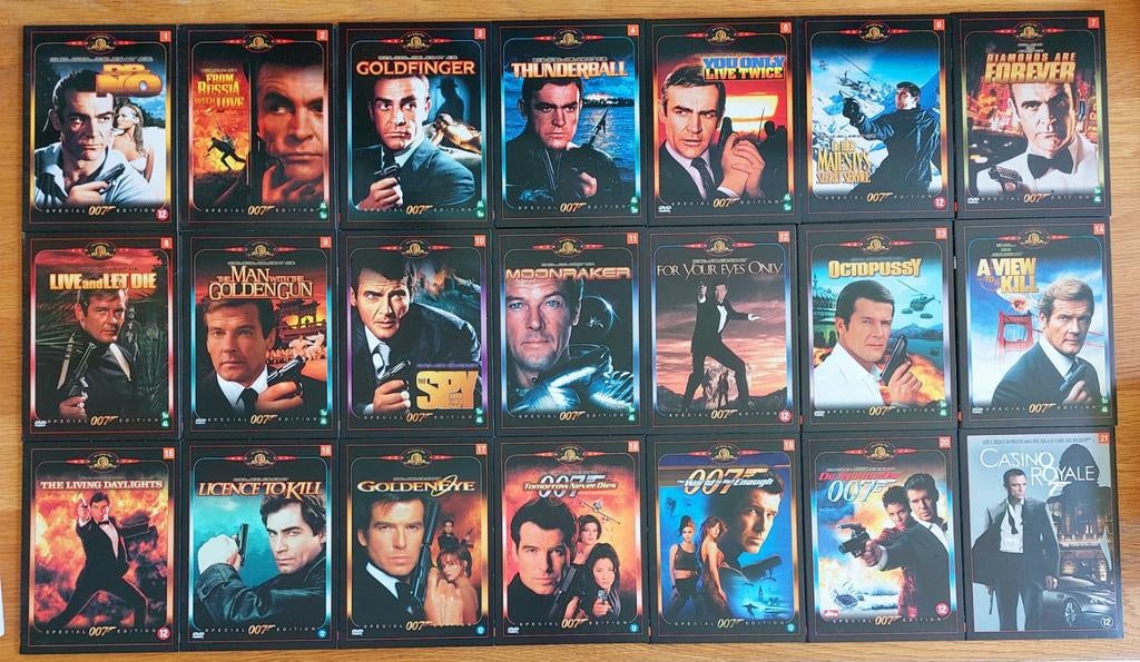 James Bond box met 21 films • AD • Als nieuw, 1980 tot heden, Ophalen of Verzenden, Zo goed als nieuw, Actie en Avontuur