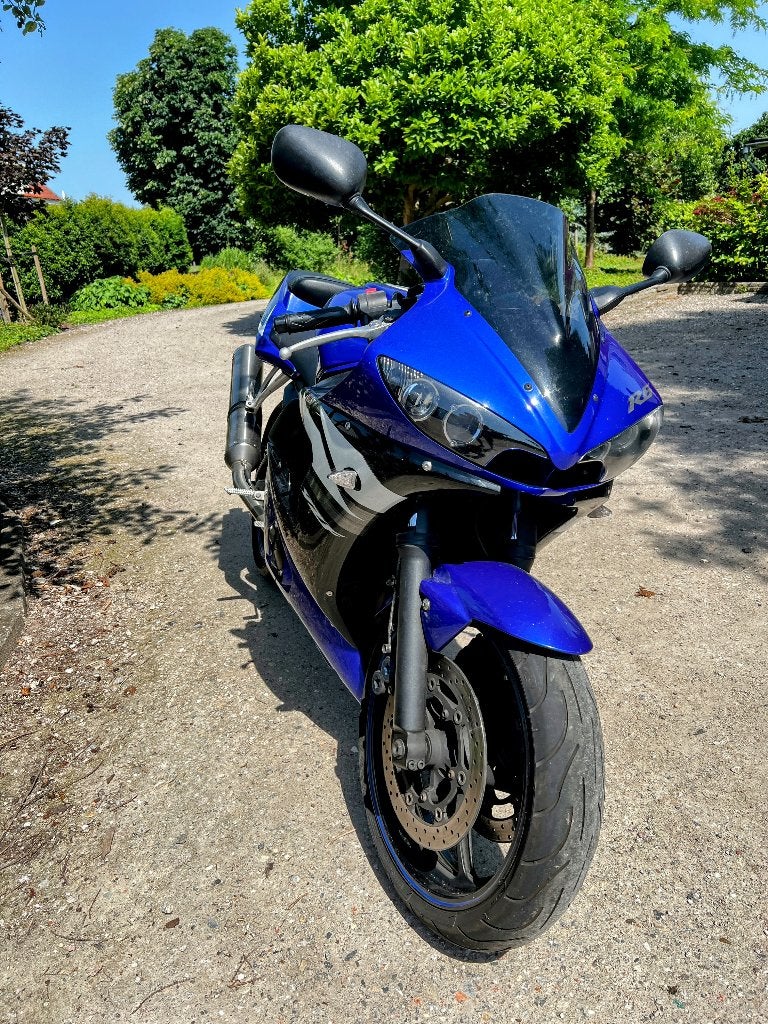 Yamaha YZF-R6 (2003) | Akrapovič | Navigatie | Paddockstand, Sportuitlaat, 4 cilinders, Motorrijbewijs A, Gebruikt