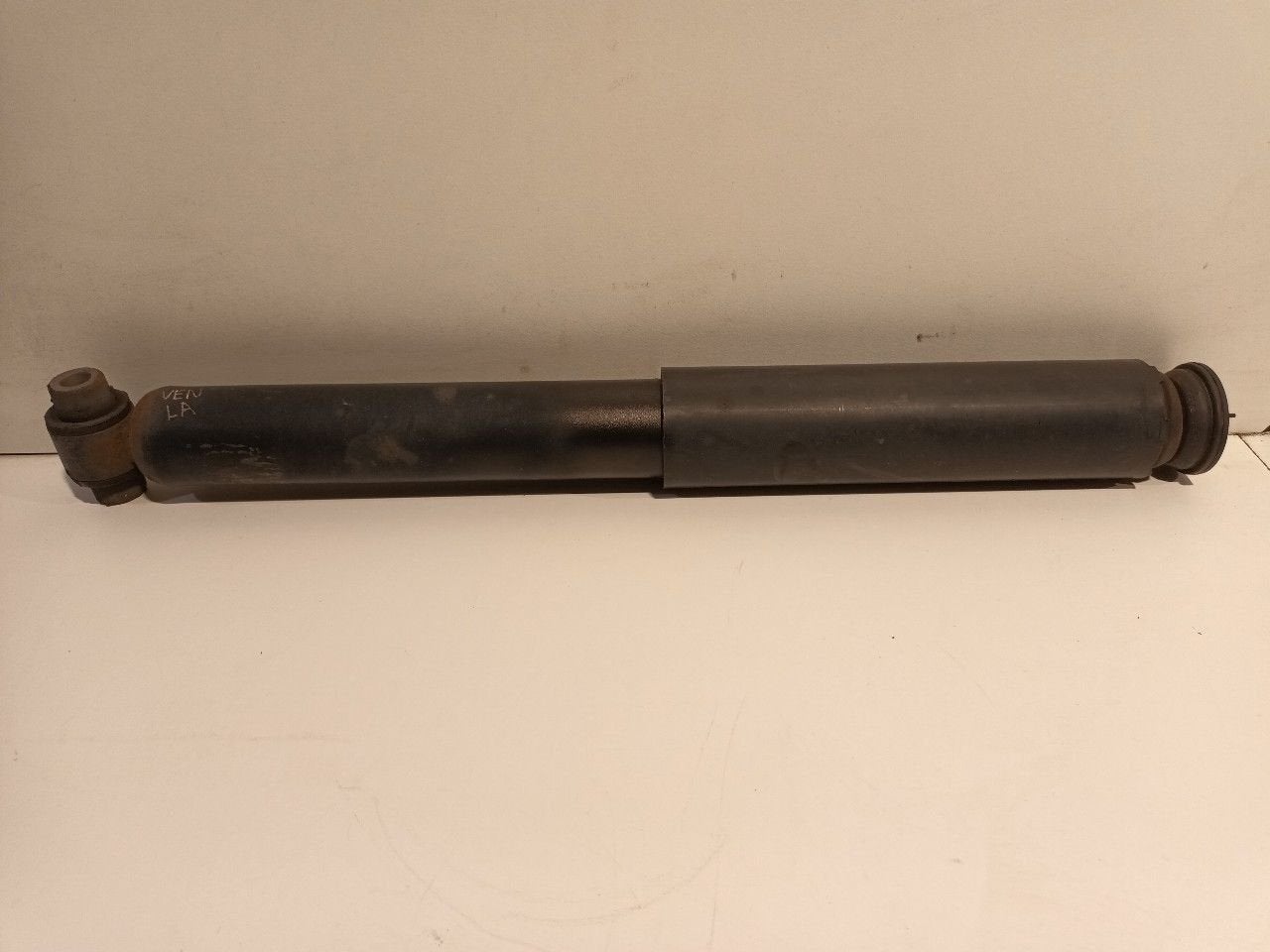 Schokbreker links achter Peugeot 308, Onderdelen@venauto.nl, Van der Ven Autorecycling B.V., Gebruikt, Ettenseweg 76, 4706 PB Roosendaal, The Netherlands