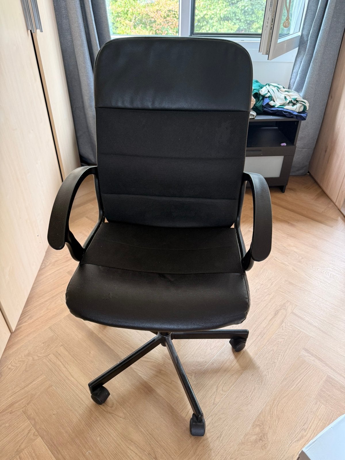 Ikea Office chair, Ophalen, Zo goed als nieuw, Zwart