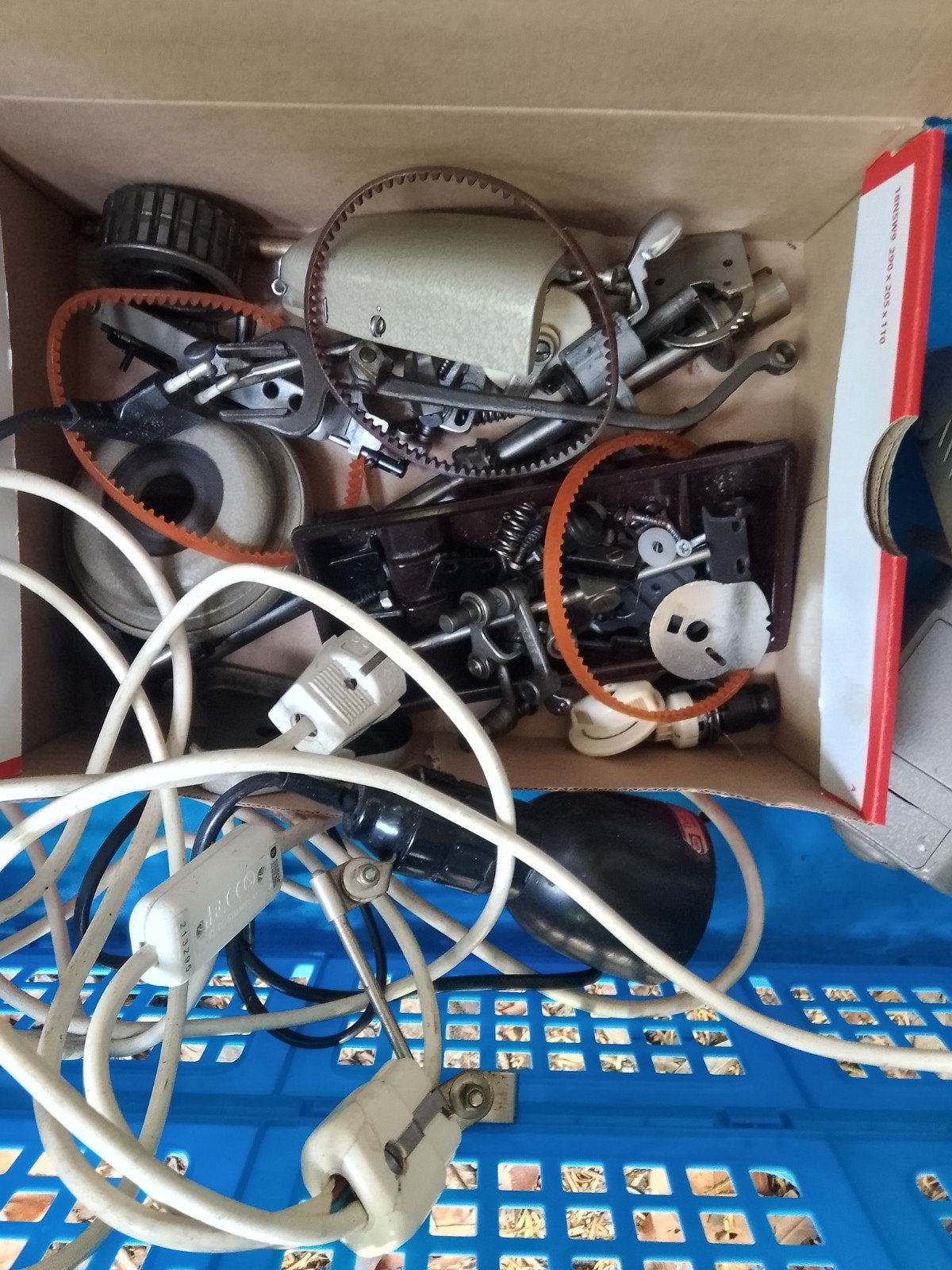 Pfaff naaimachine onderdelen (o.a. motor, pedaal, lamp), Ophalen of Verzenden, Gebruikt, Naaimachine, Pfaff