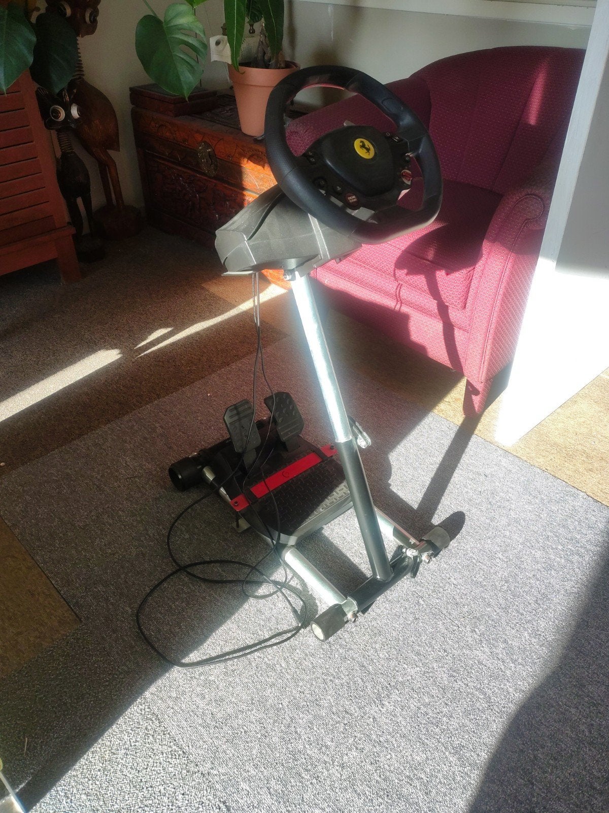 Thrustmaster Ferrari stuur met Wheel Stand Pro, Spelcomputers en Games, Ophalen, Overige merken, Zo goed als nieuw