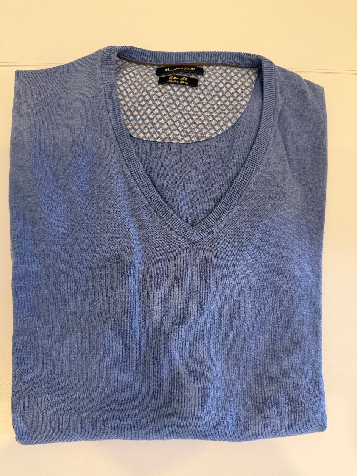 Massimo Dutti V-hals trui - Blauw - Maat M, Kleding | Heren, Truien en Vesten, Ophalen of Verzenden, Zo goed als nieuw, Maat 48/50 (M)