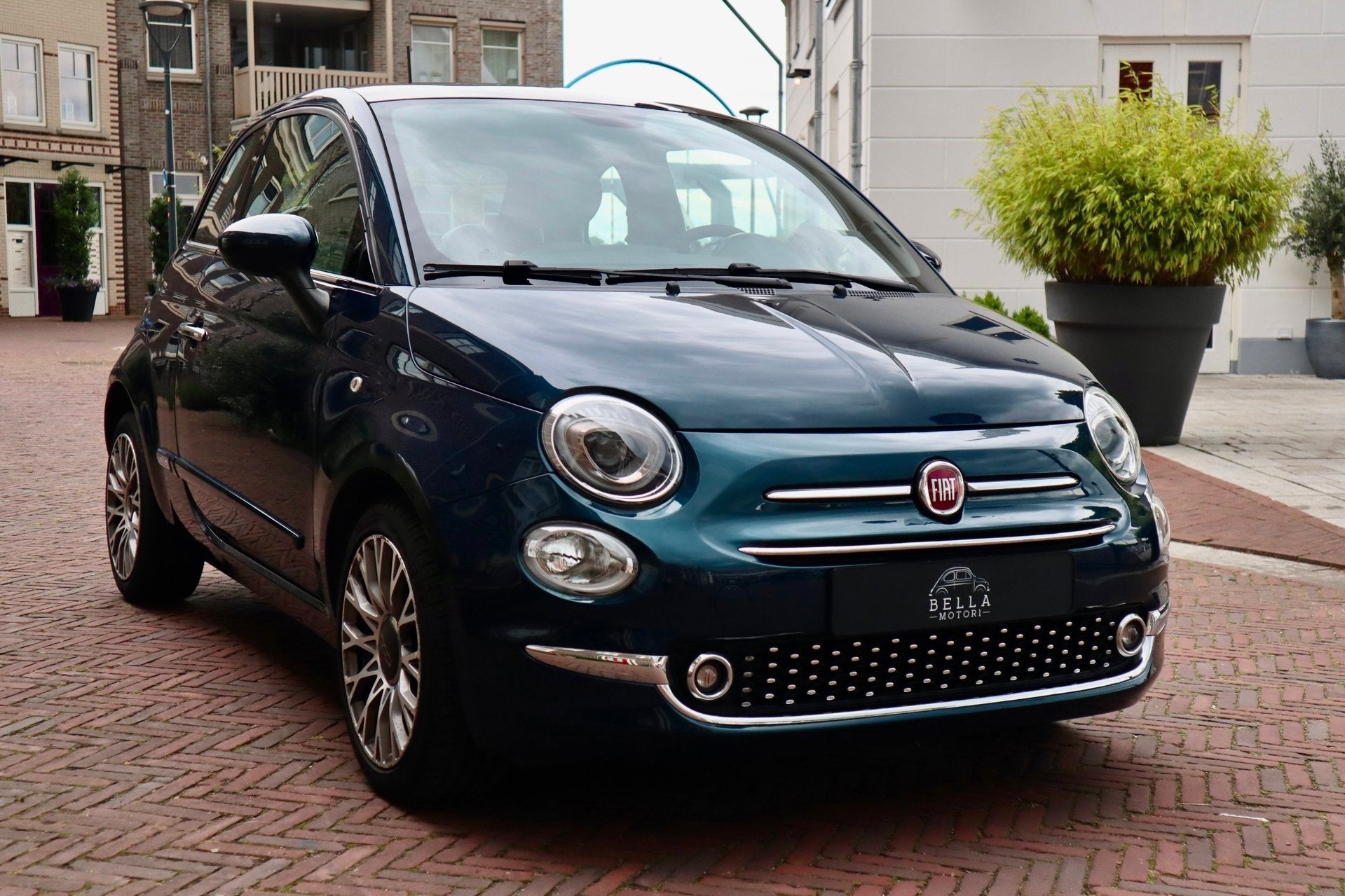 Fiat 500 1.0 Hybrid Star | RIJKLAARPRIJS | Apple CarPlay | P, Auto's, Voorwielaandrijving, Dealer onderhouden, Gebruikt, Zwart