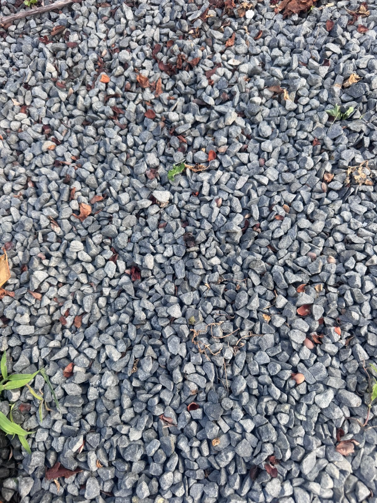 mix van zand en grijze splitsteentjes, Tuin en Terras, Grind, Keien en Split, Ophalen, Zo goed als nieuw, Split