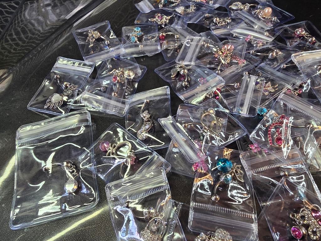 242 Luxe Navelpiercings, Nieuw, Ophalen of Verzenden, Met strass, Overige materialen
