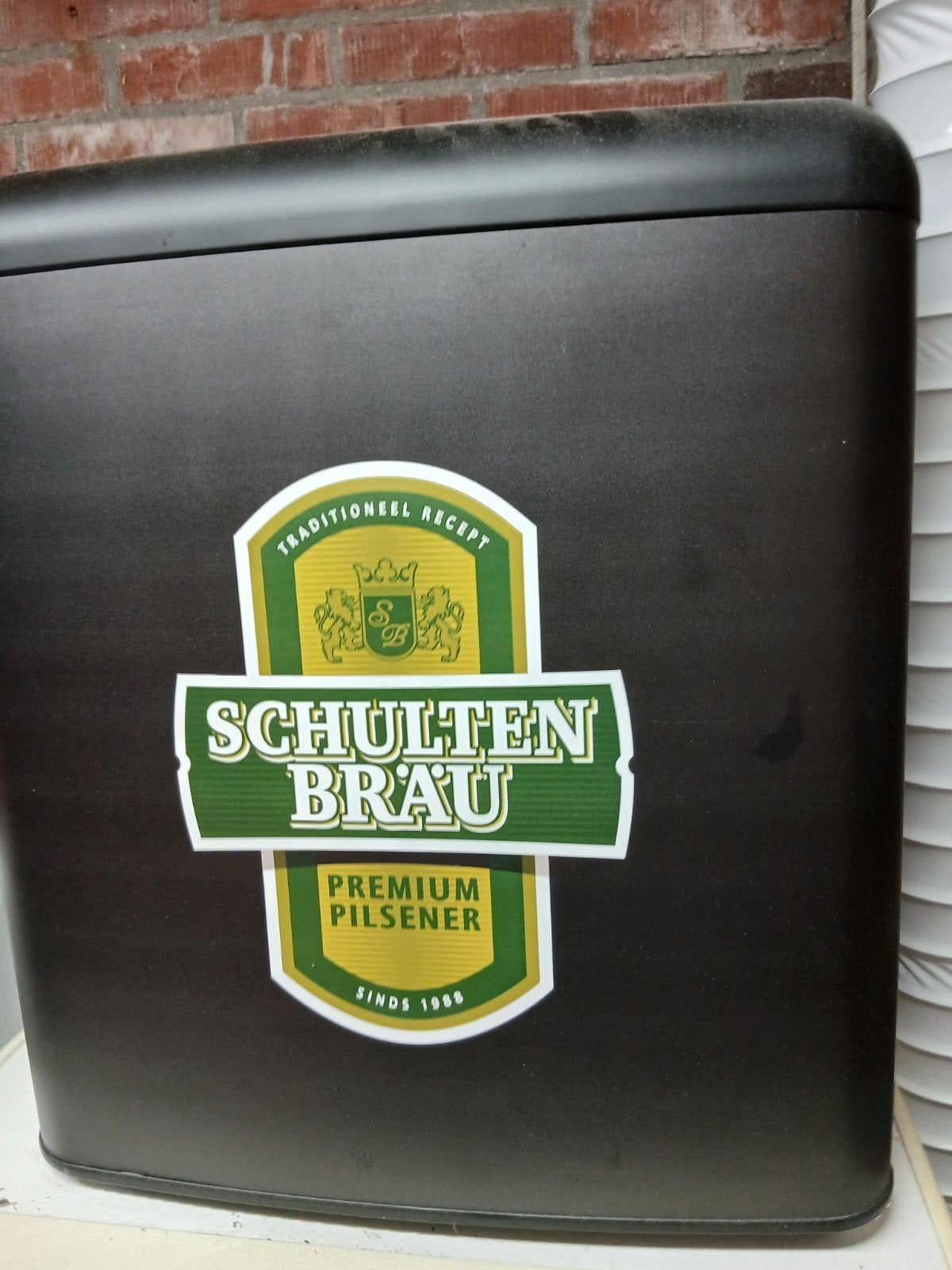 Schulten Bräu Minikoelkast met 6 Bierpullen, Witgoed en Apparatuur, Zonder vriesvak, Ophalen of Verzenden, Minder dan 45 cm, Minder dan 85 cm